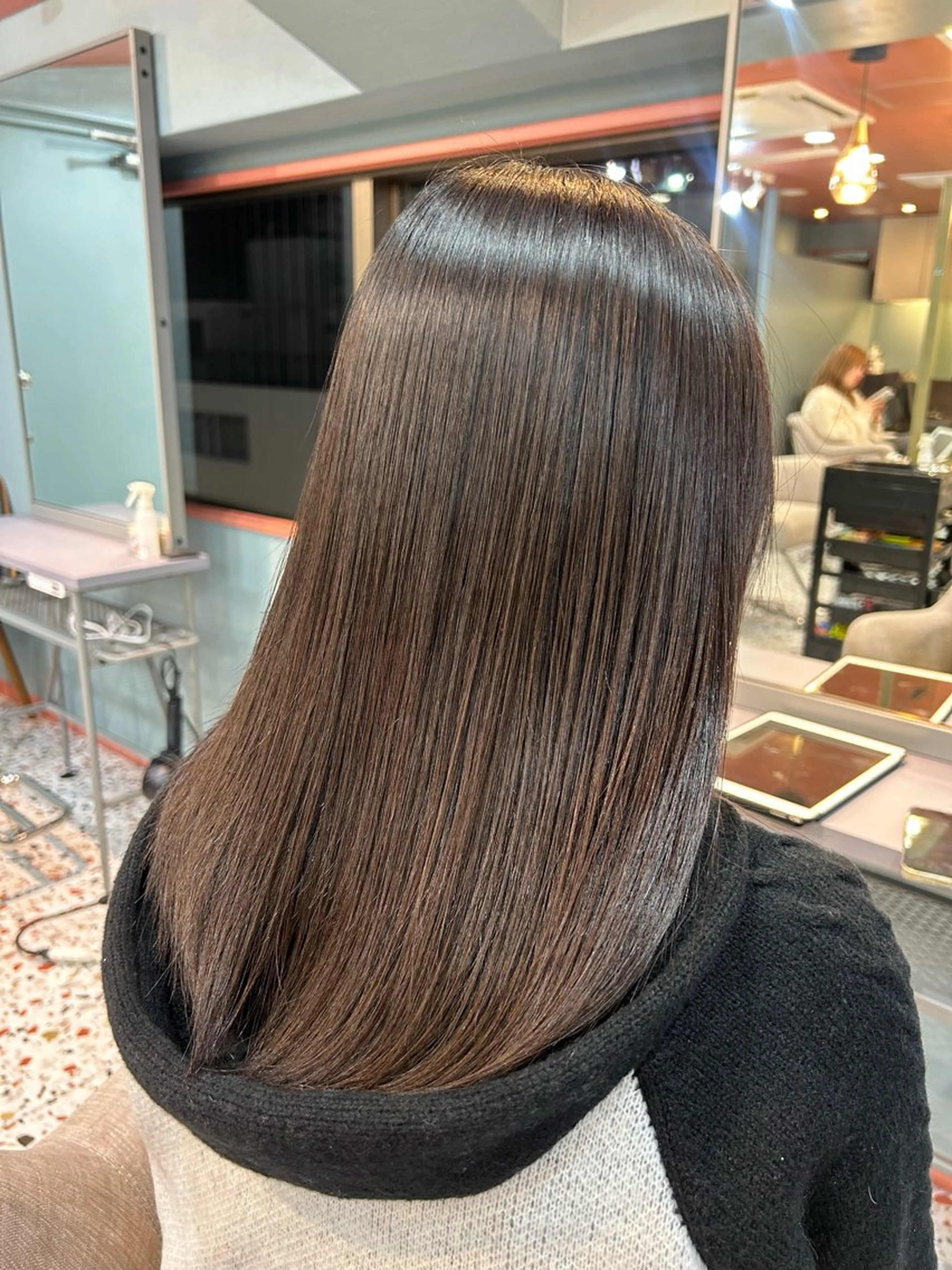 セミロング 透明感カラー🫧 🎀美帆のヘアスタイル
