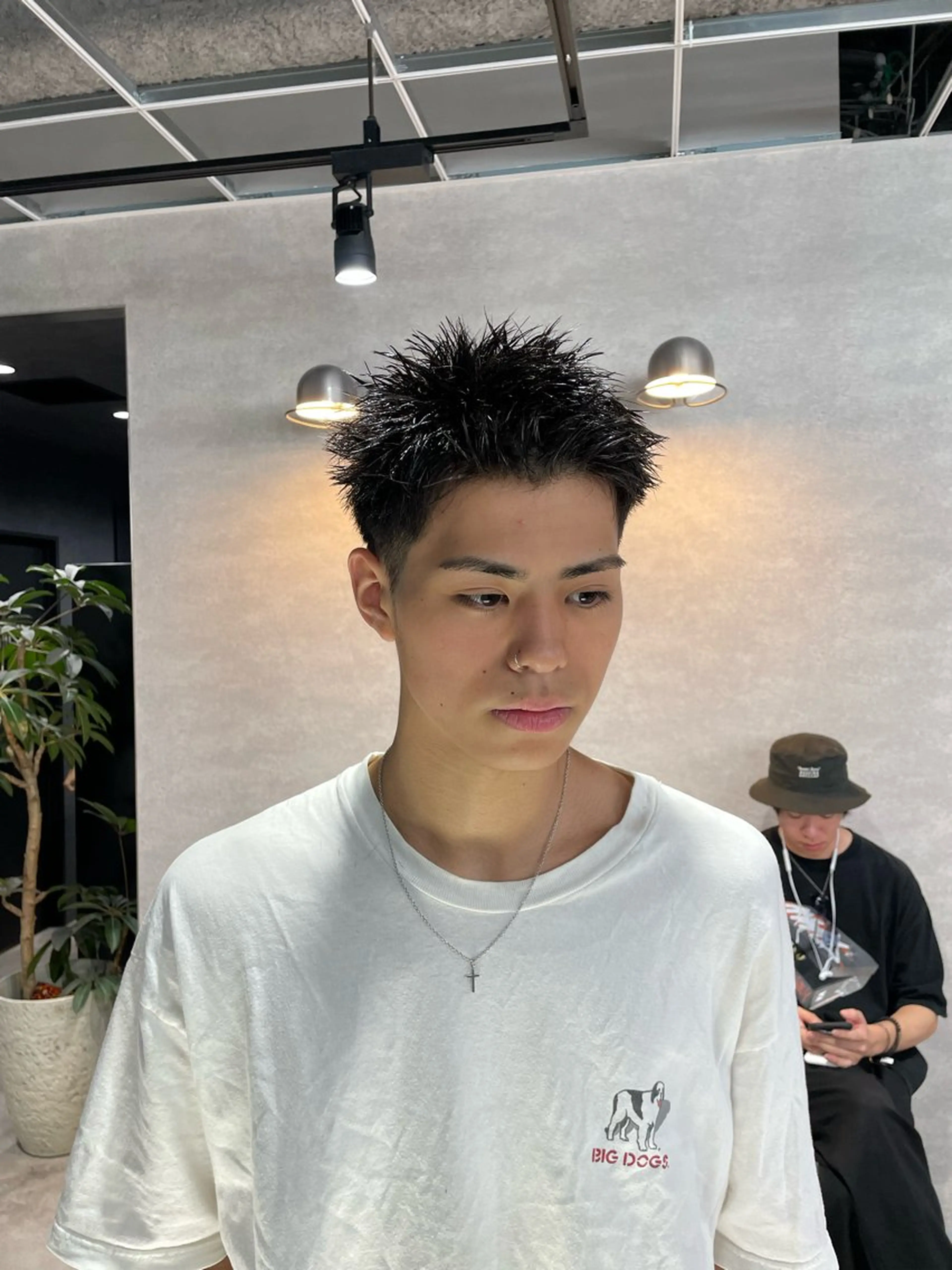 ショート メンズ スパイキーショート ショートヘア カット 垢抜けハイトーン☀／ 笑顔の美容師／しゅんのヘアスタイル