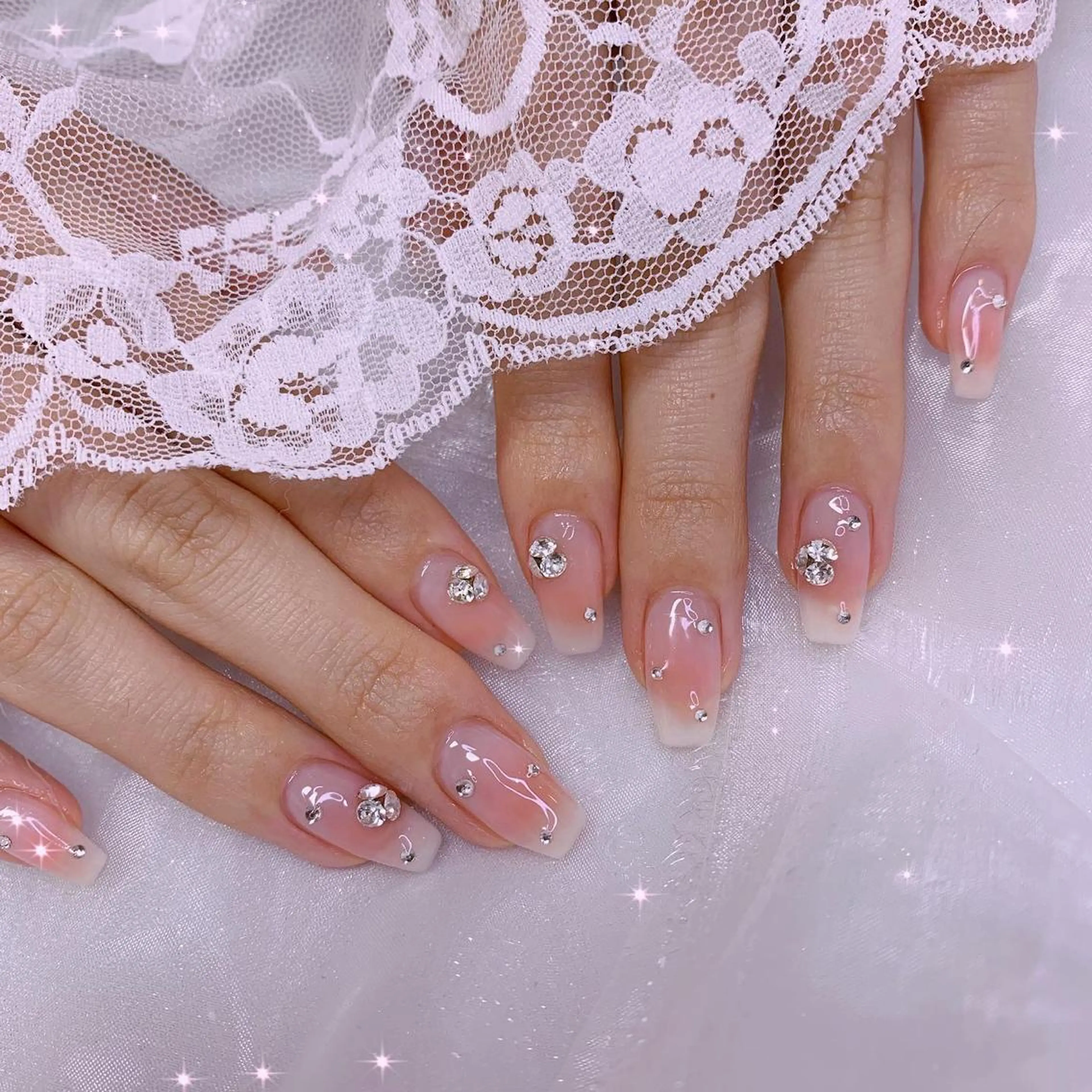 ネイル ハンドネイル La neige* yuki 🥯🍑のネイルデザイン