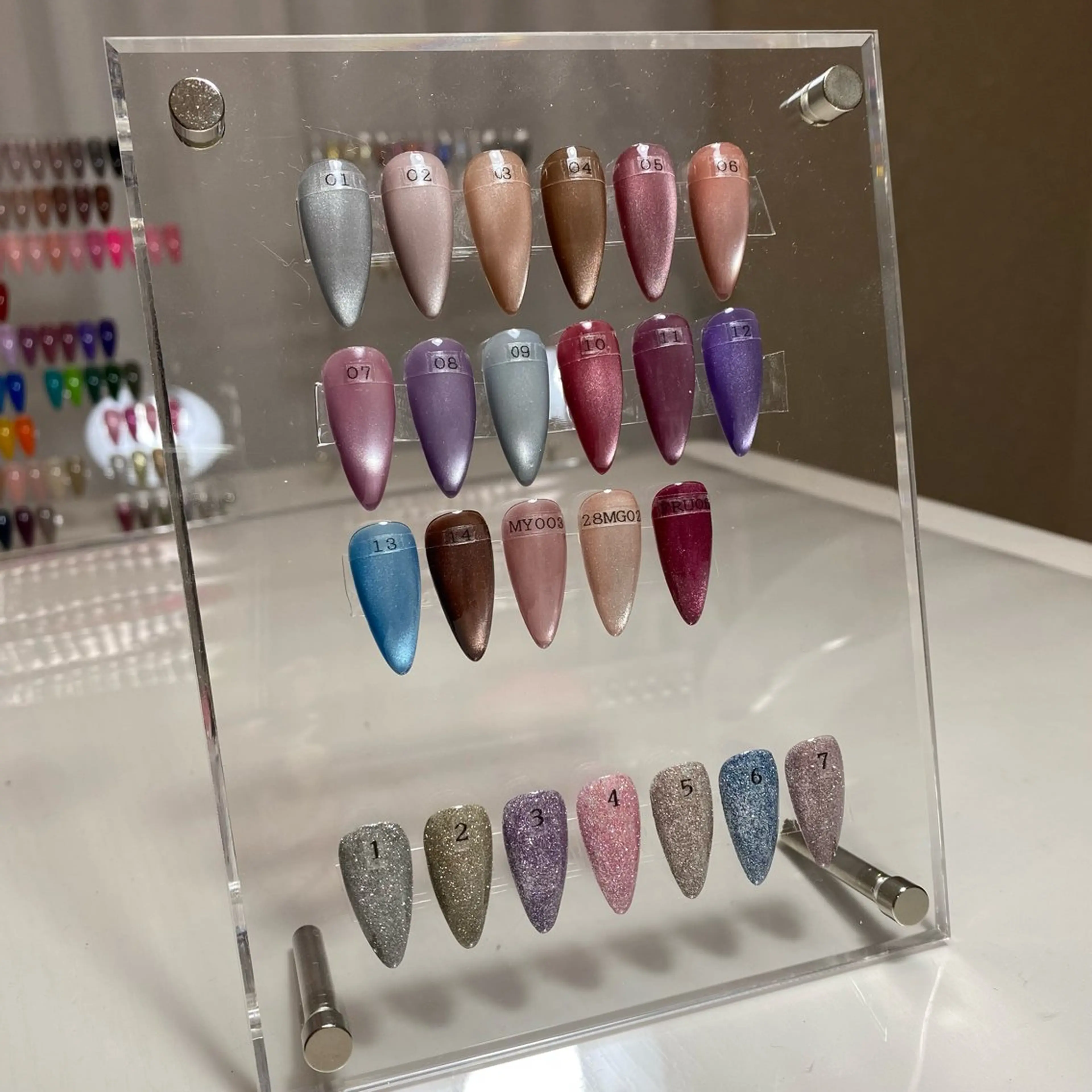 ネイル フラッシュネイル ジェルネイル ラメ(グリッター) マグネットネイル Nail mimi．のネイルデザイン