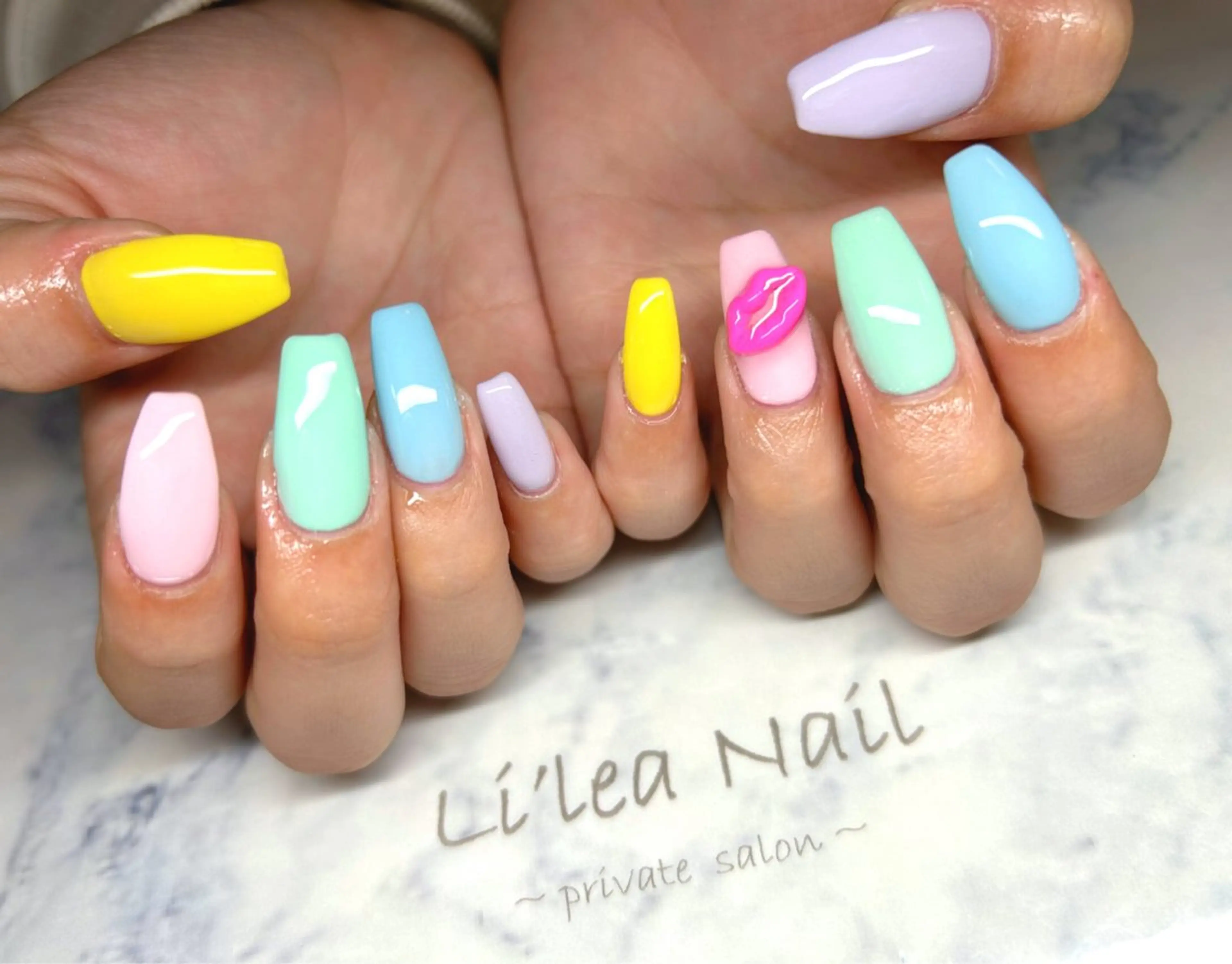 ネイル Li'leaNail AINAのネイルデザイン