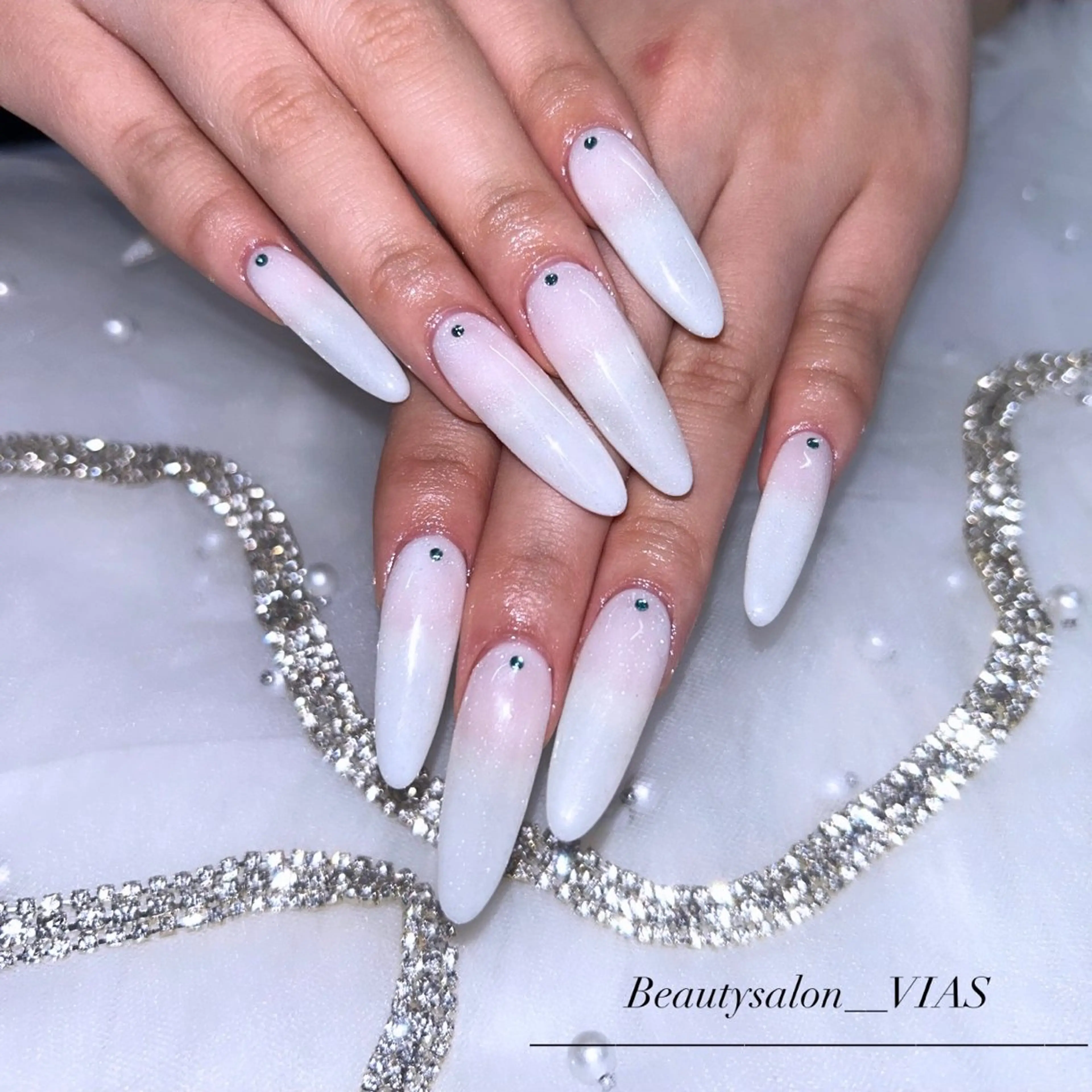 ネイル ハンドネイル VIAS 〜EYE&NAIL〜のマツエク・マツパデザイン