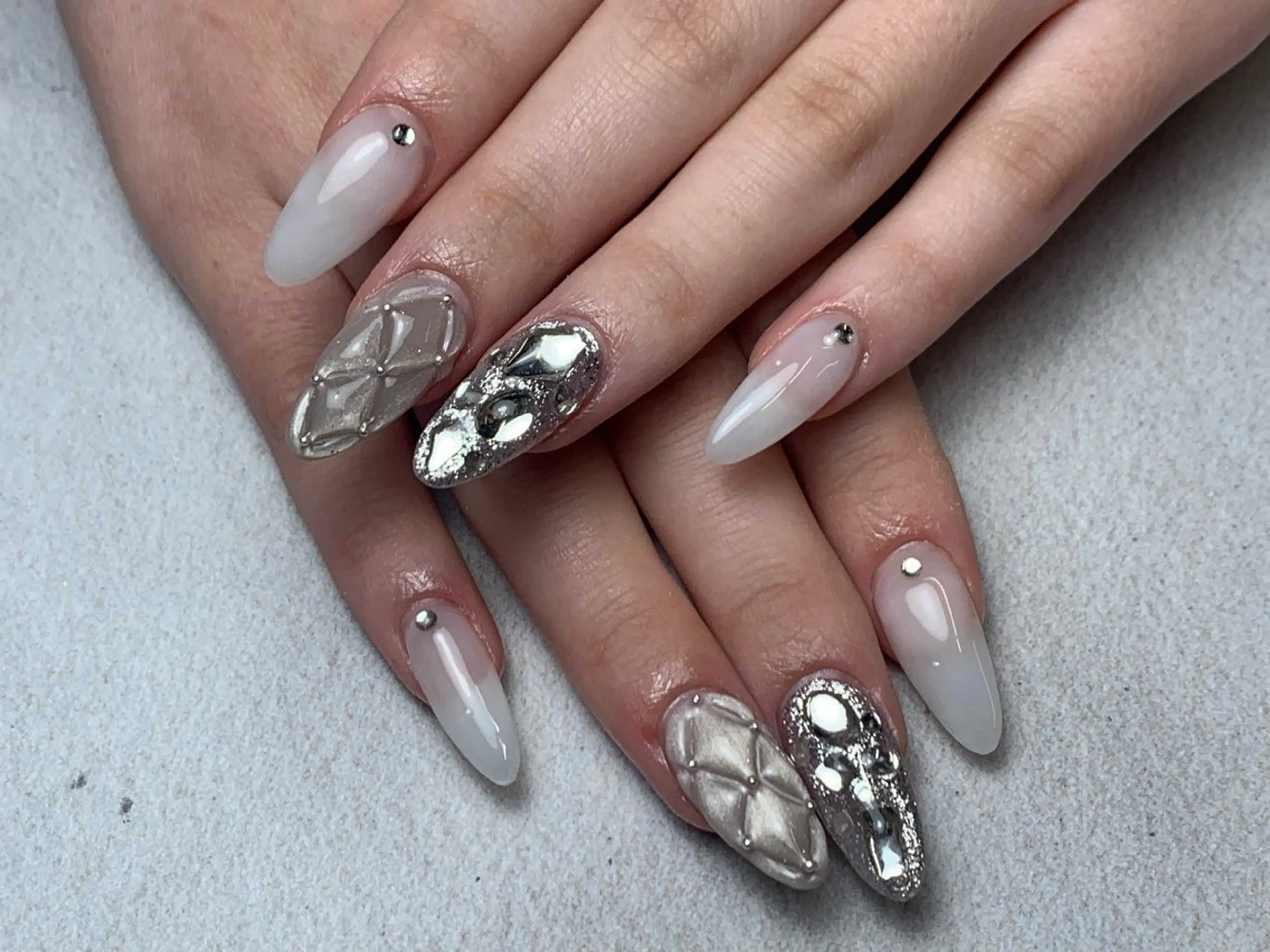 ネイル ハンドネイル KARMA salonのネイルデザイン