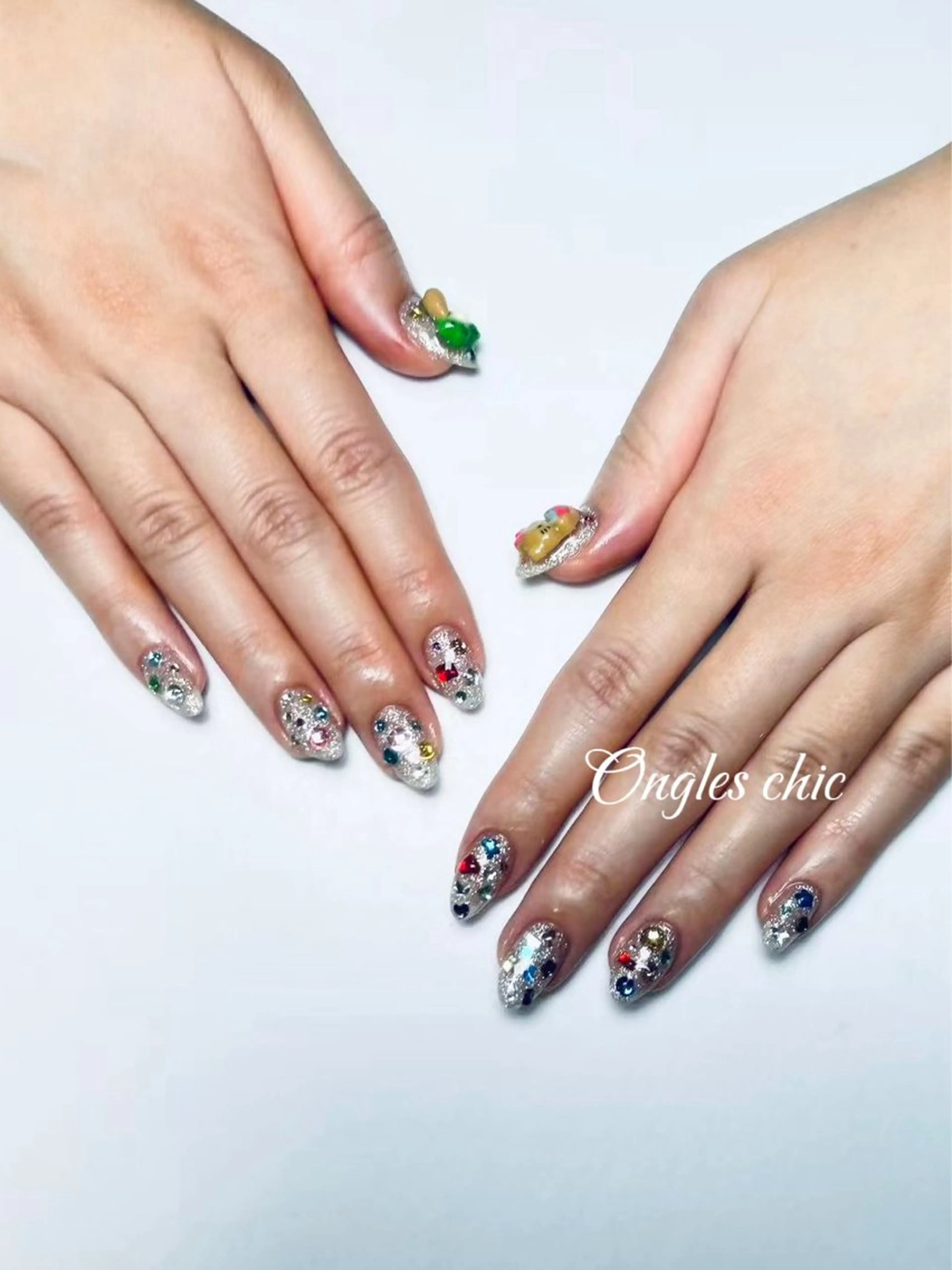 ネイル ハンドネイル ongles chicのネイルデザイン