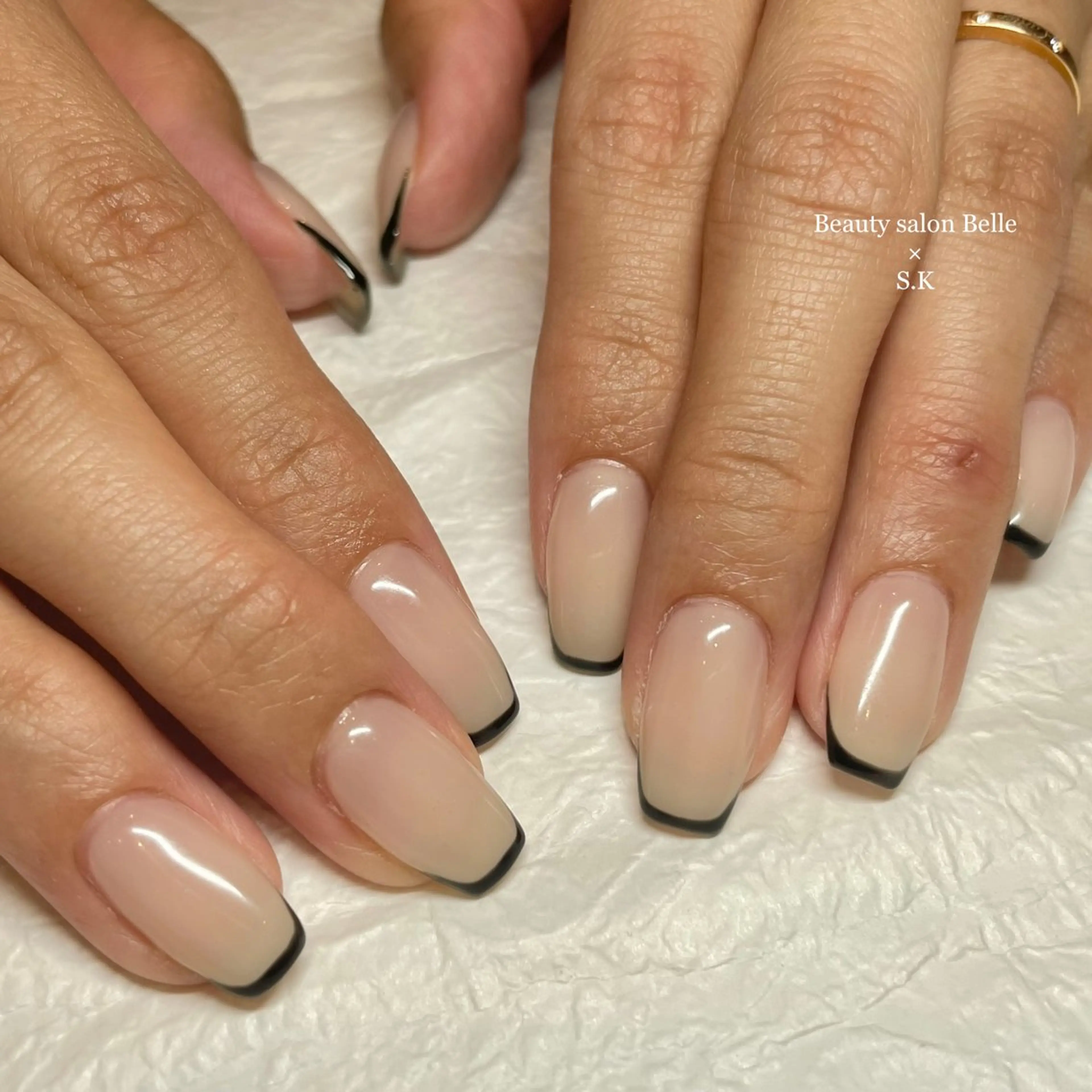 ミディアム ネイル フレンチネイル ハンドネイル ラヴィアンローズ所属・S. kurumiのネイルデザイン