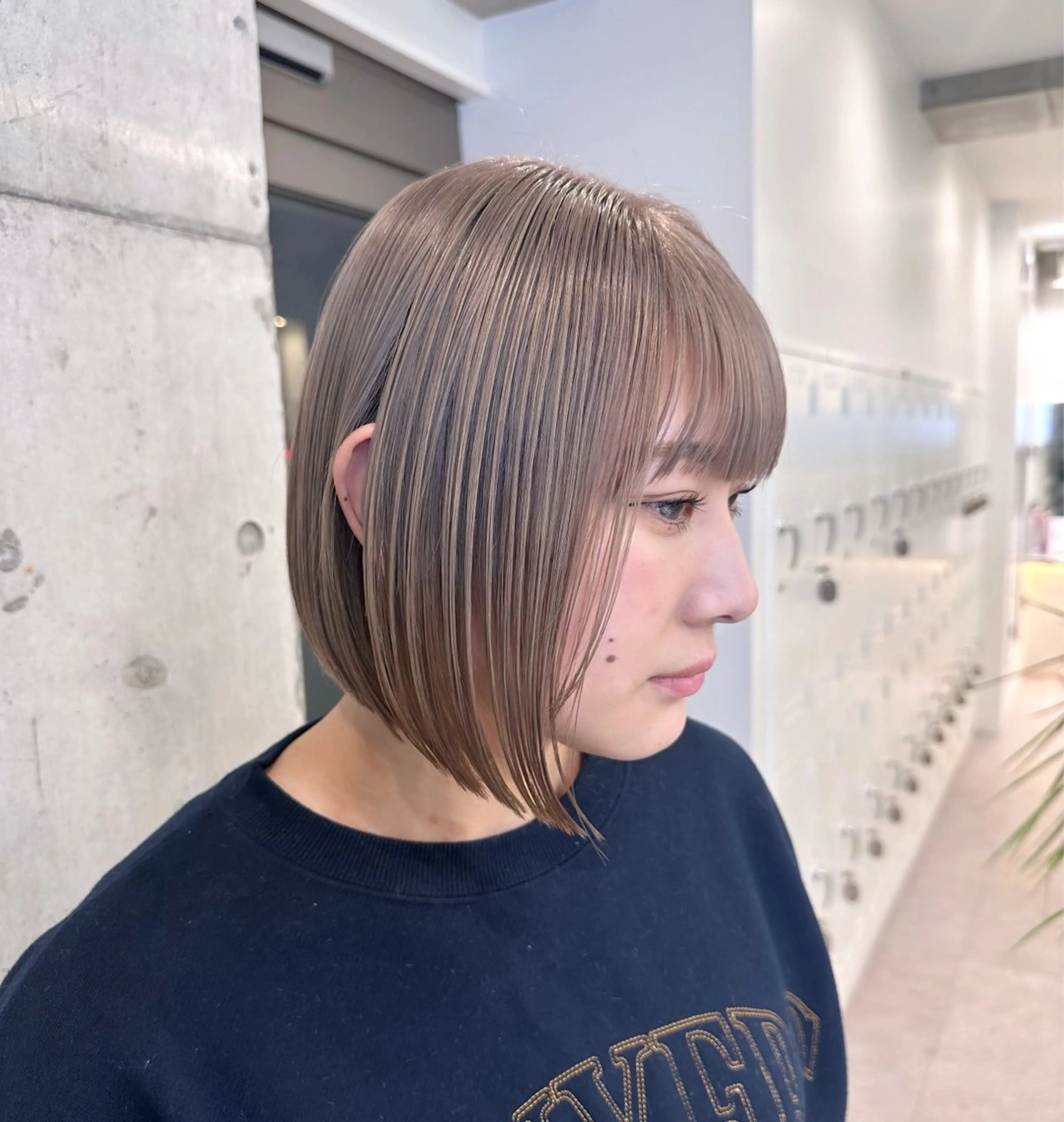 ショート カラー ベージュカラー ブリーチ ダブルカラー ハイトーンカラー ミルクティーベージュ ❣️本日ショート カット大募集❣️のヘアスタイル