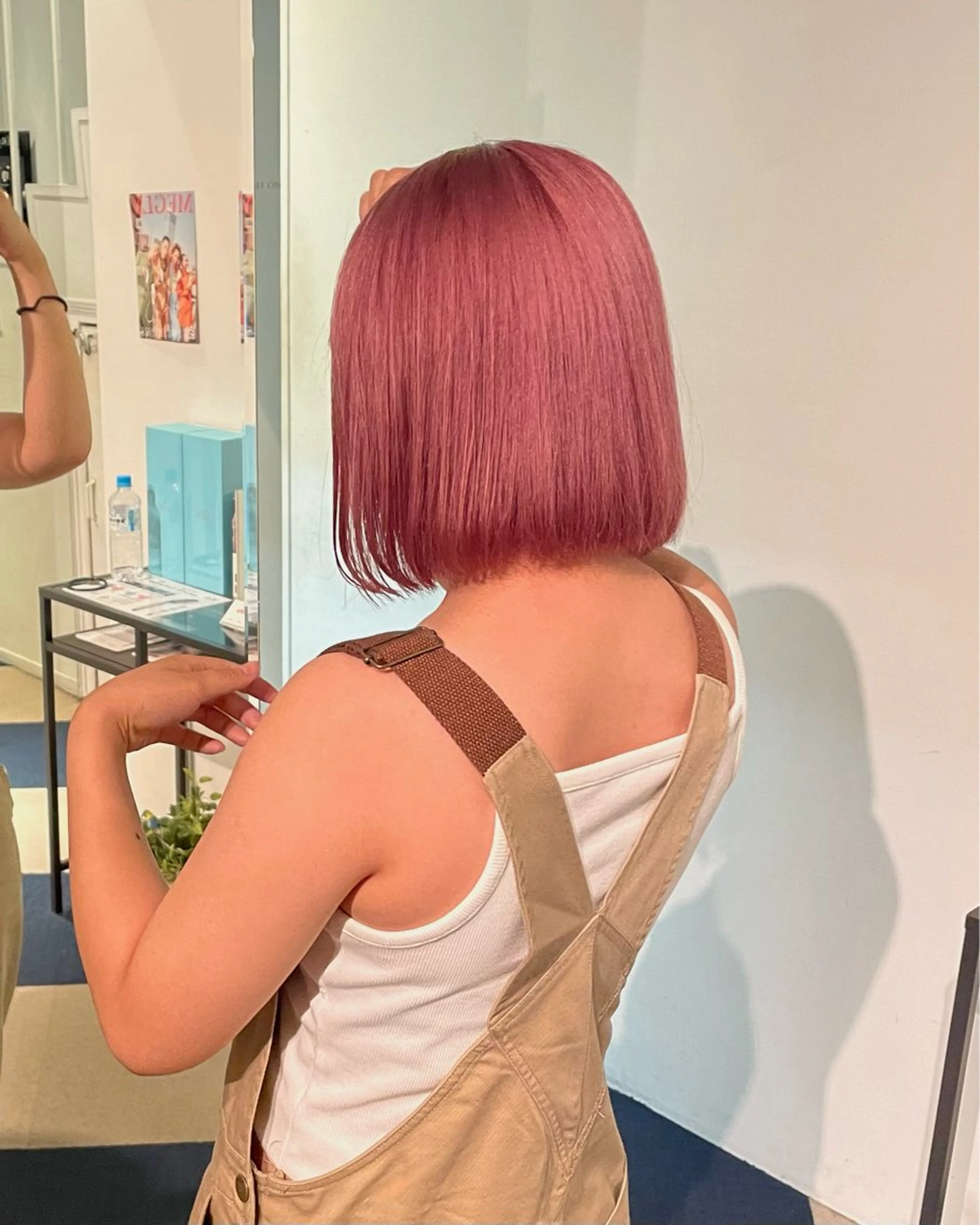 ショート カラー カット ヘアカラー トリートメント 向坂 亜美のヘアスタイル