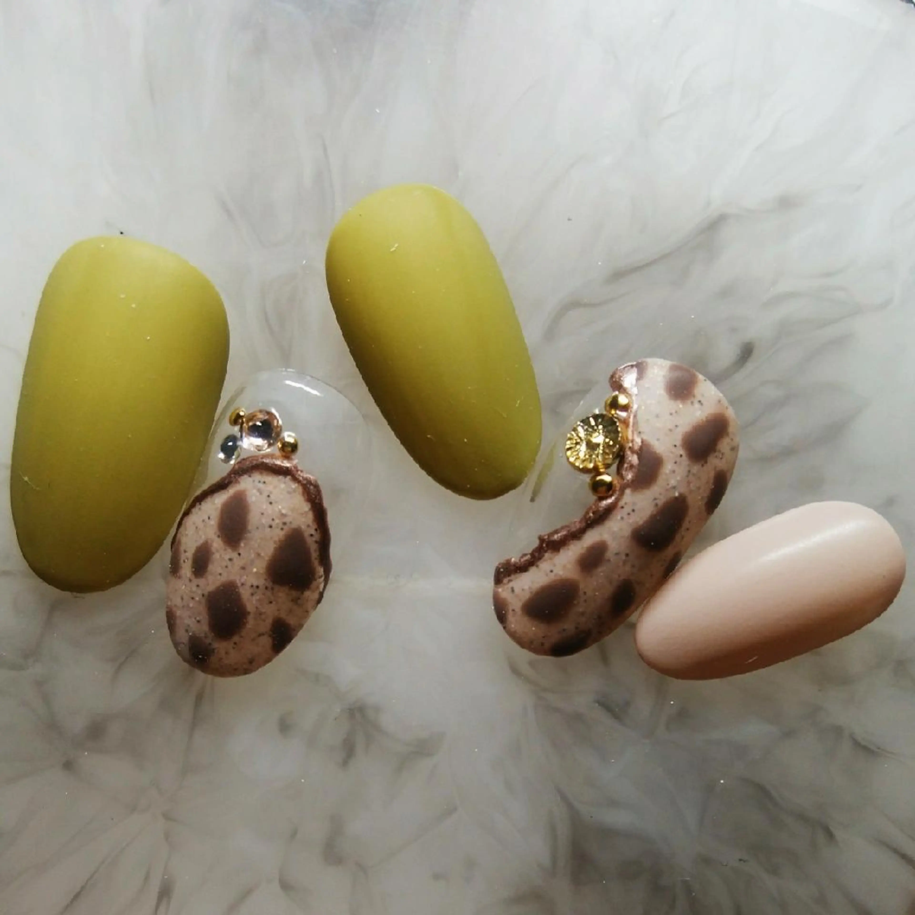 ネイル ハンドネイル リラクゼーション＆ネイル仙殊~センジュ~所属・senju 　のネイルデザイン