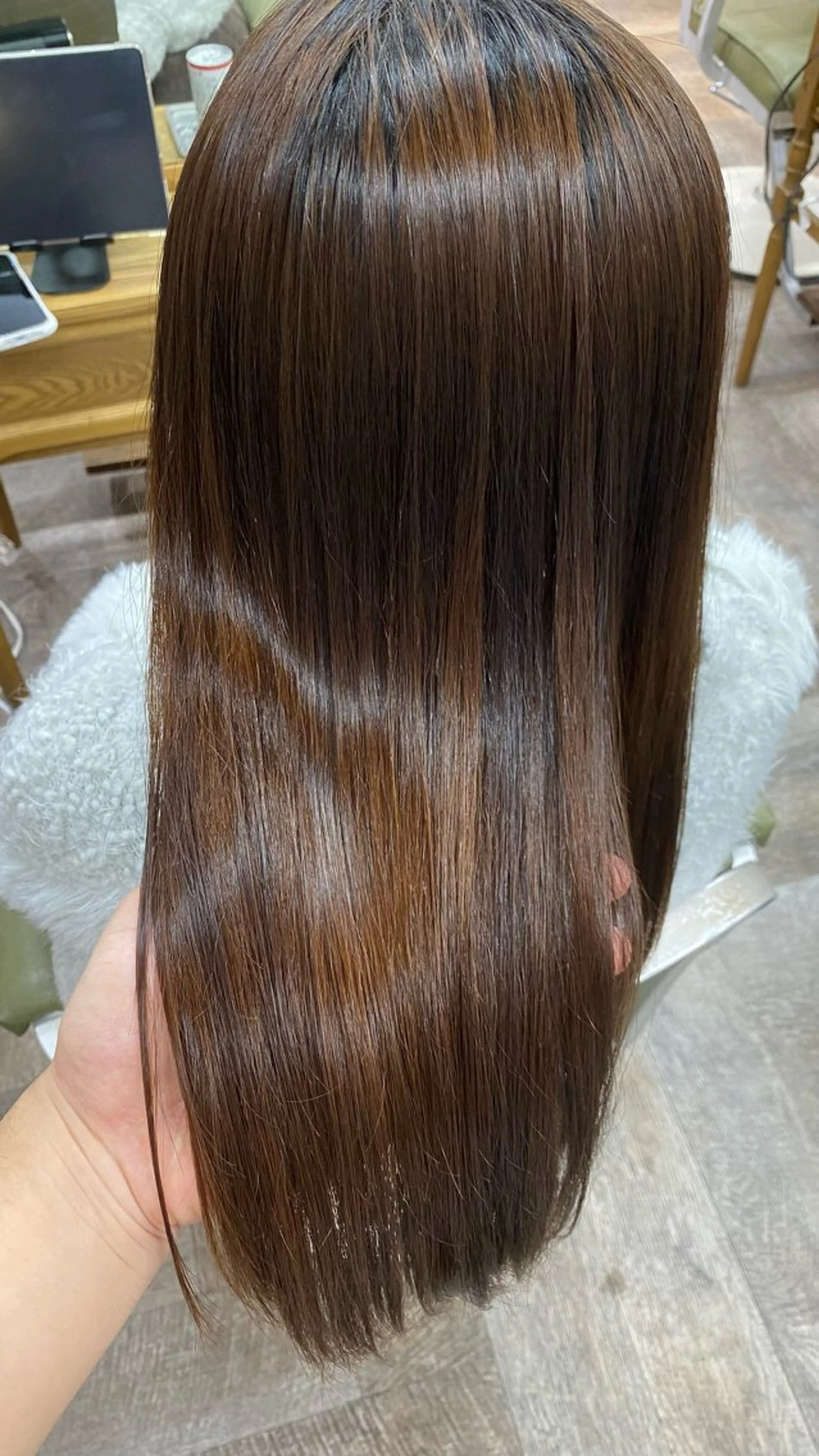 ロング 縮毛矯正 飯田 雷晟のヘアスタイル