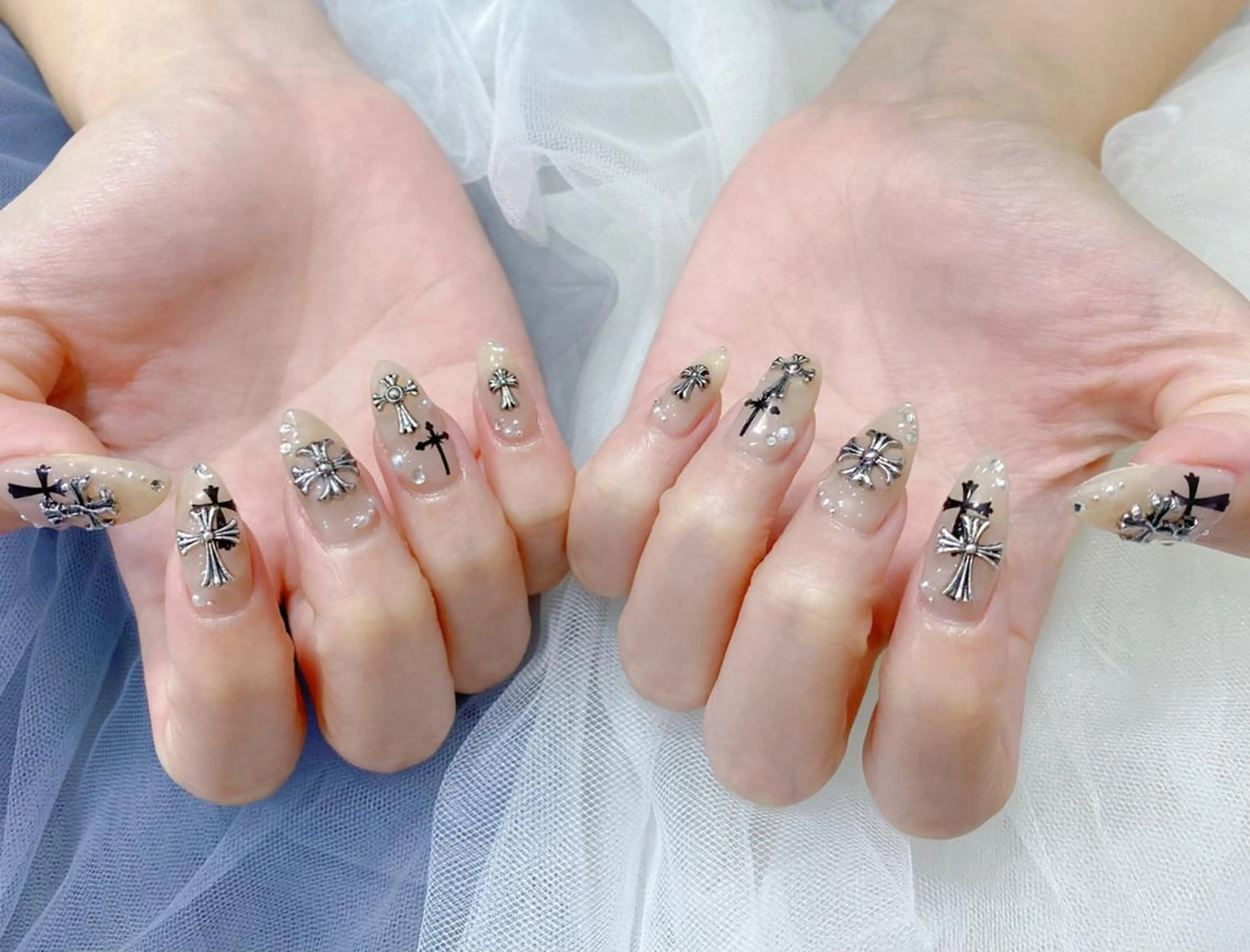 ネイル 🌼リオナ ♥️のネイルデザイン