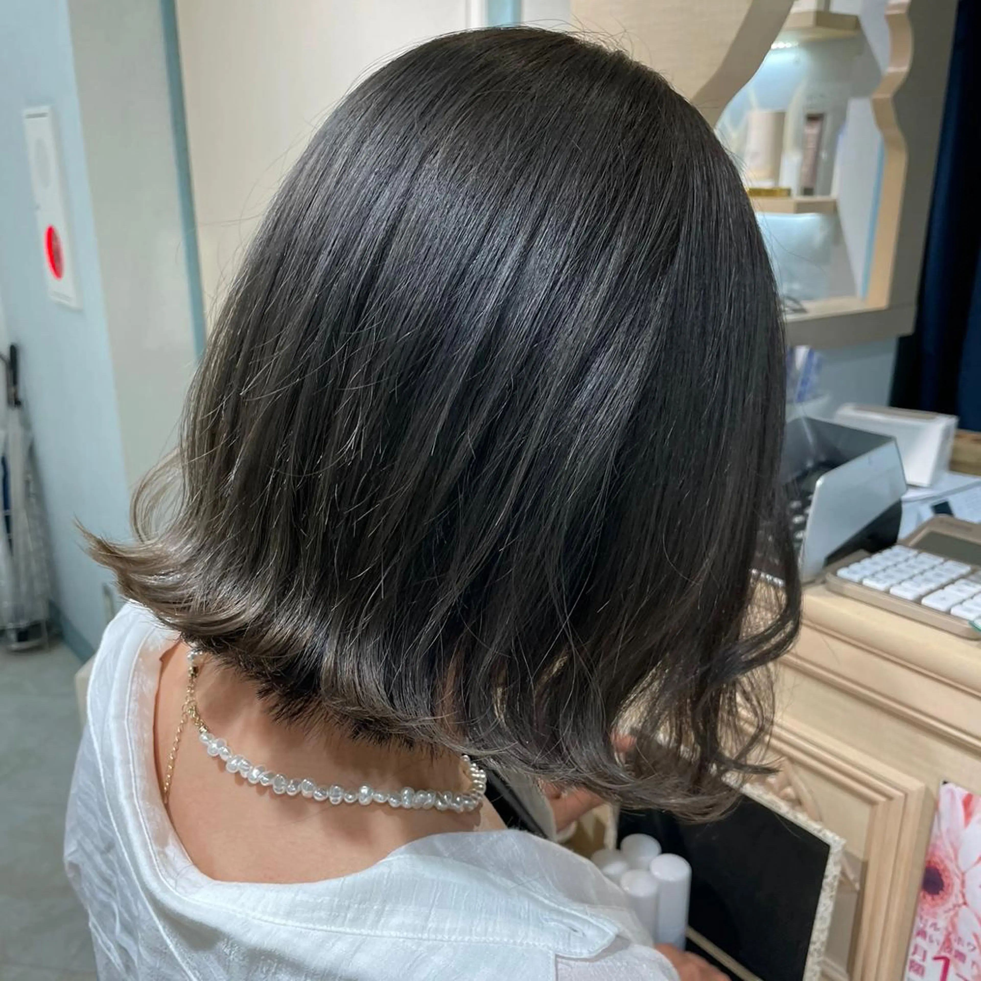 ミディアム カット ヘアカラー トリートメント 酒井 里穂のヘアスタイル
