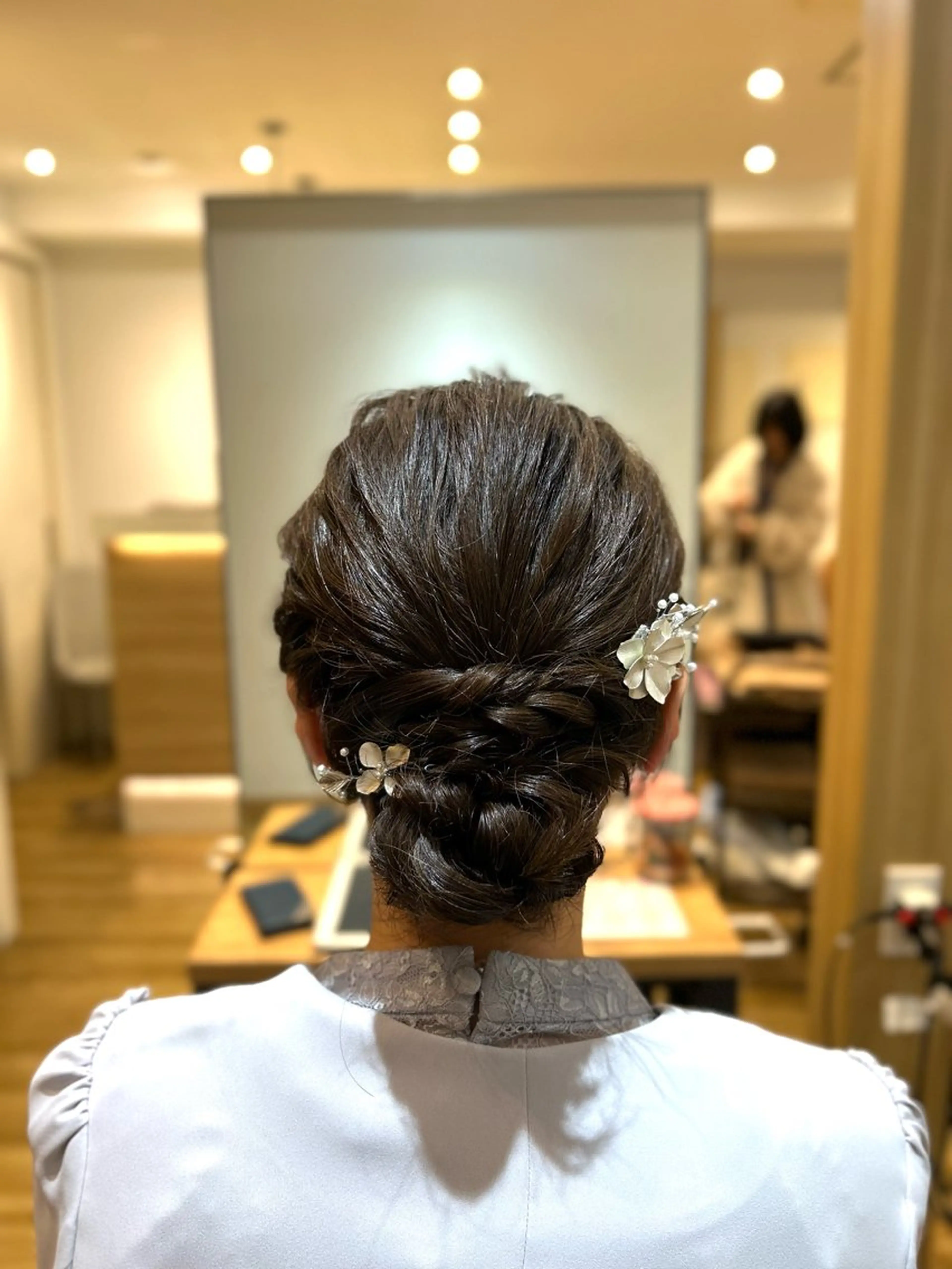 ミディアム ヘアセット 🍒艶髪✨ 秋冬🍒モテヘアー✨のヘアスタイル