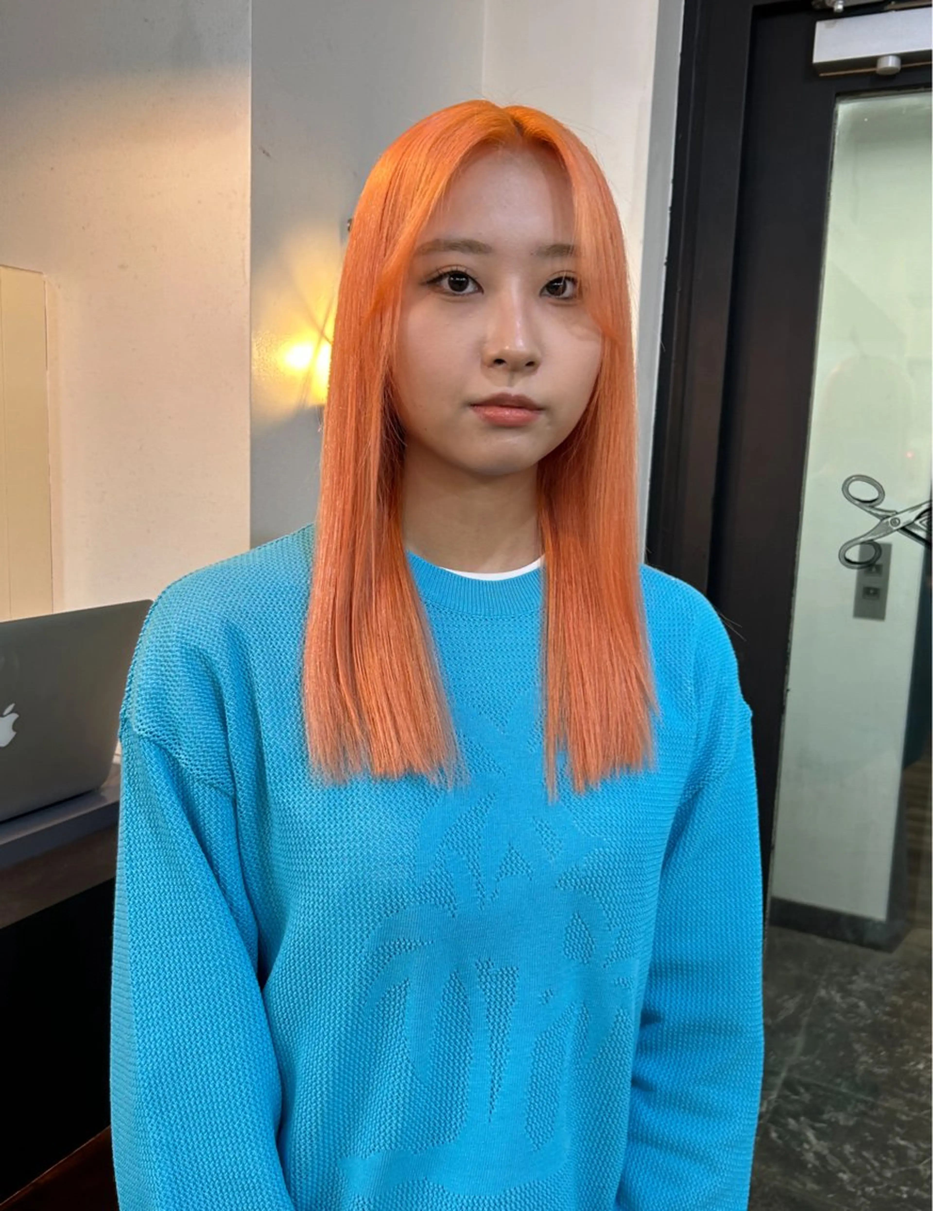 セミロング カラー ハイトーンカラー⭐️ NAZUNAのヘアスタイル