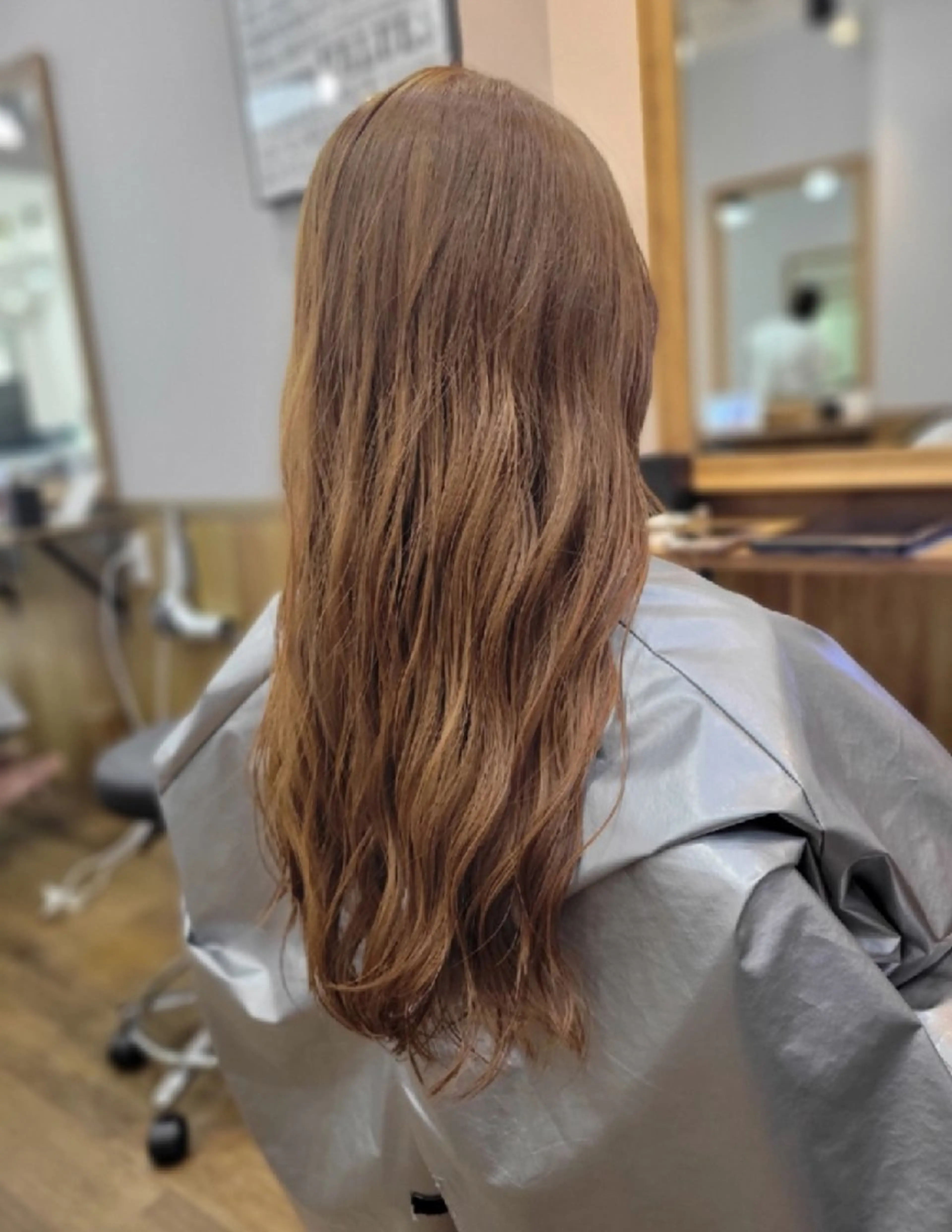 ロング カラー Agu hair flower所属・E RIのヘアスタイル