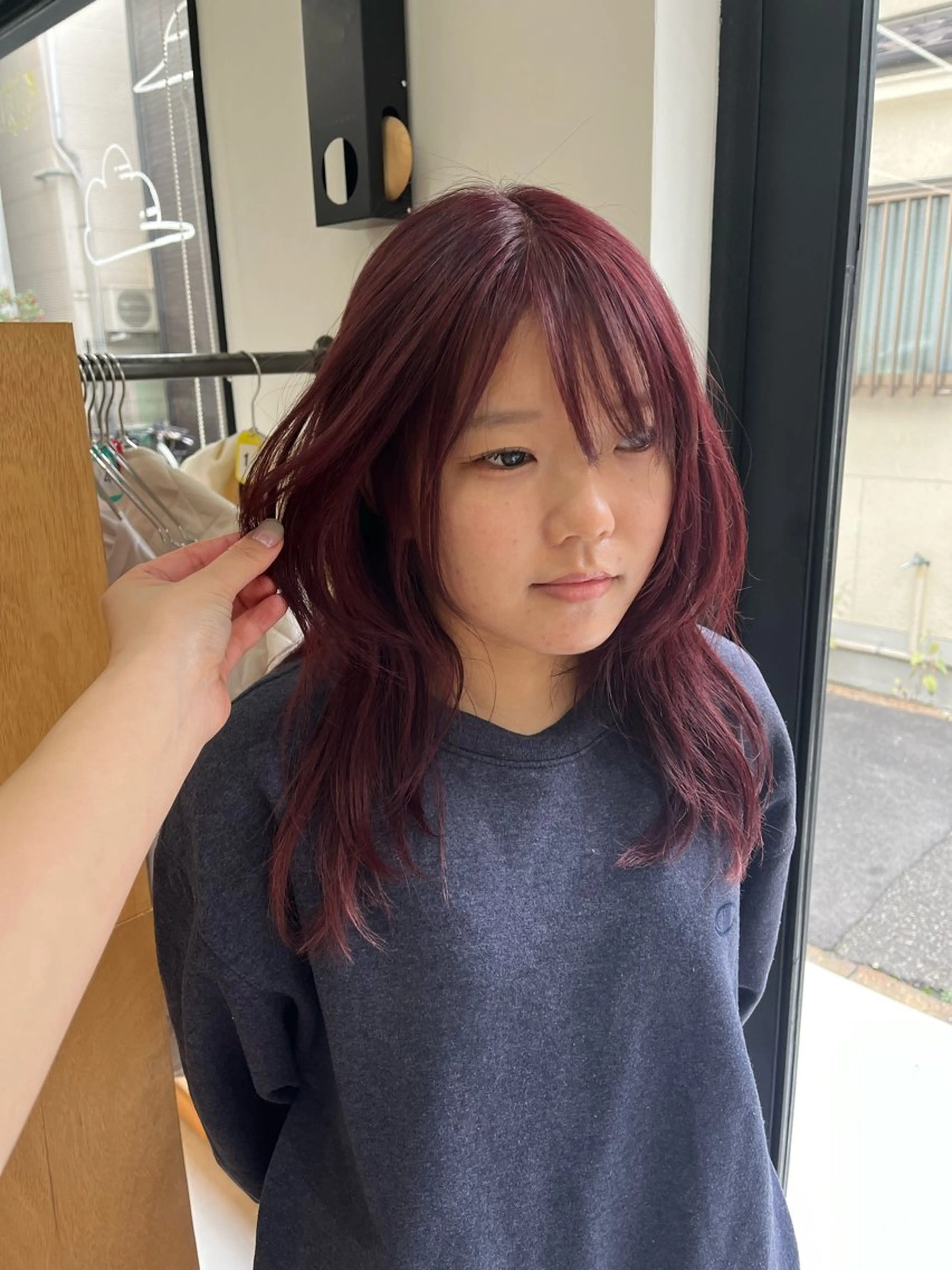ロング カラー ブリーチ カシス ダブルカラー ブリーチなしカラー レッドカラー miyu /レイヤー/ブリーチのヘアスタイル