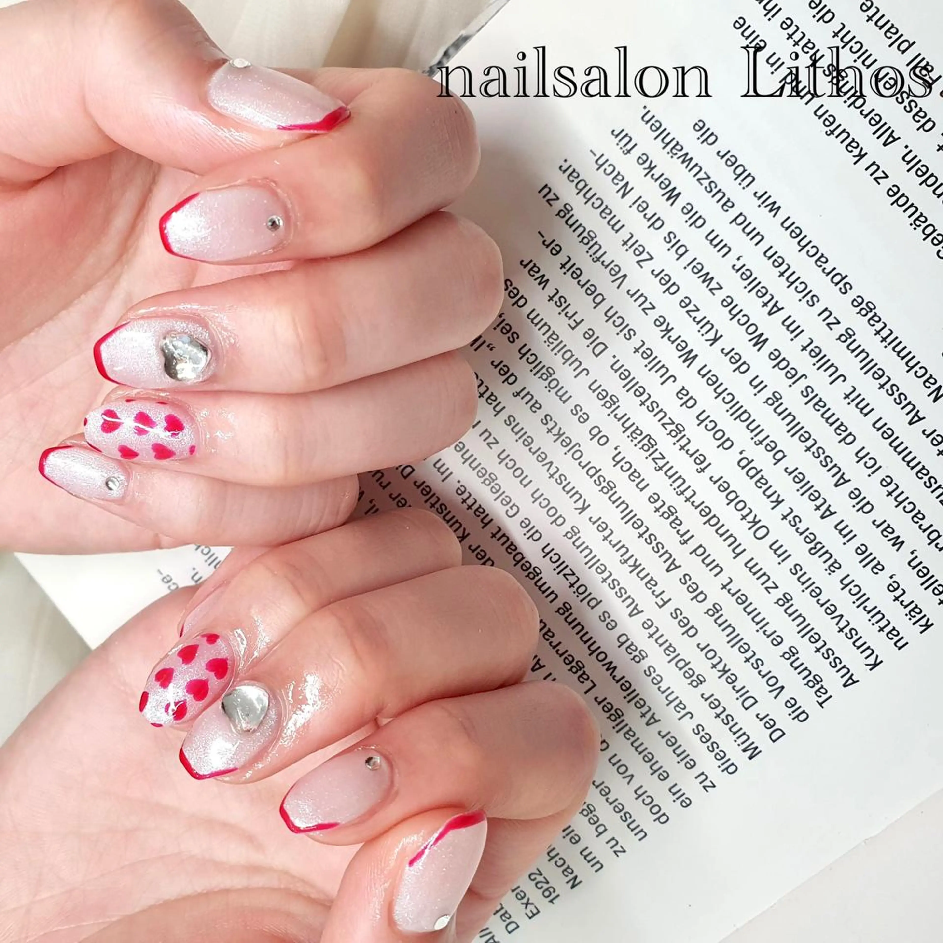ネイル ハート ハンドネイル nailsalon Lithos所属・nailsalon Recontreのネイルデザイン