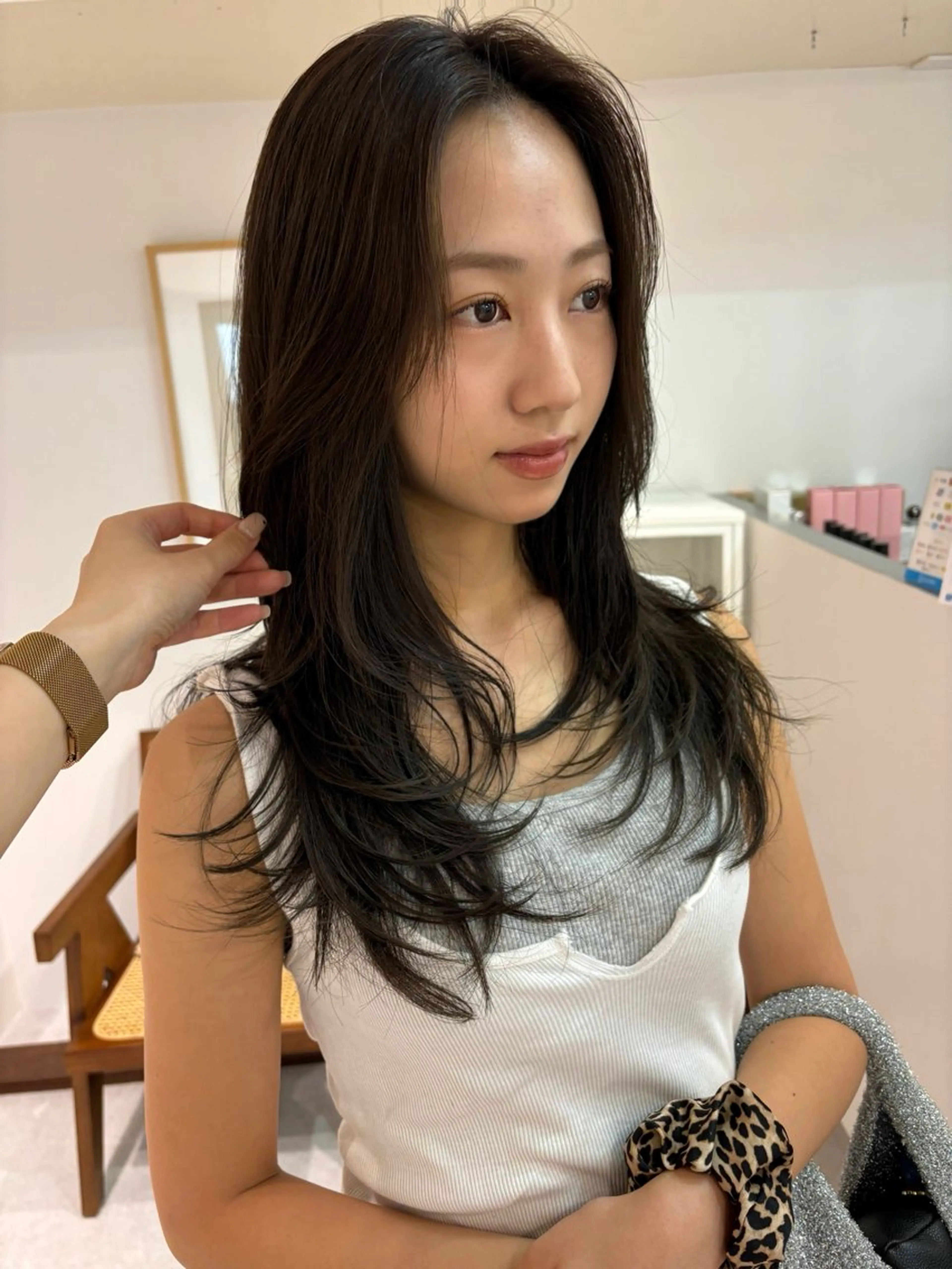 ロング カラー 透明感カラー 韓国風ヘア レイヤーカット カット ヘアカラー トリートメント レイヤーカット🎀 kanaのヘアスタイル