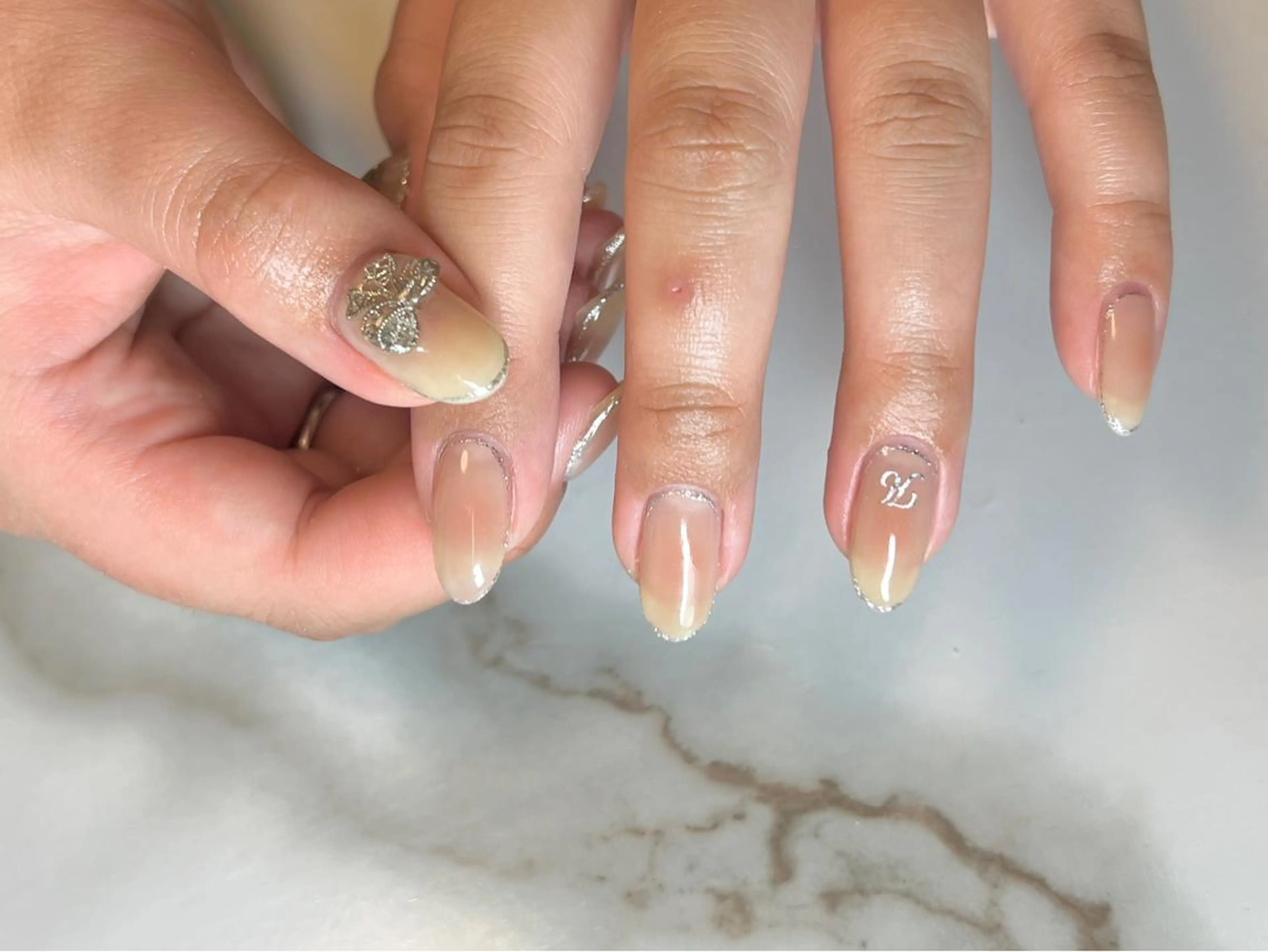 ロング ネイリスト シンのネイルデザイン