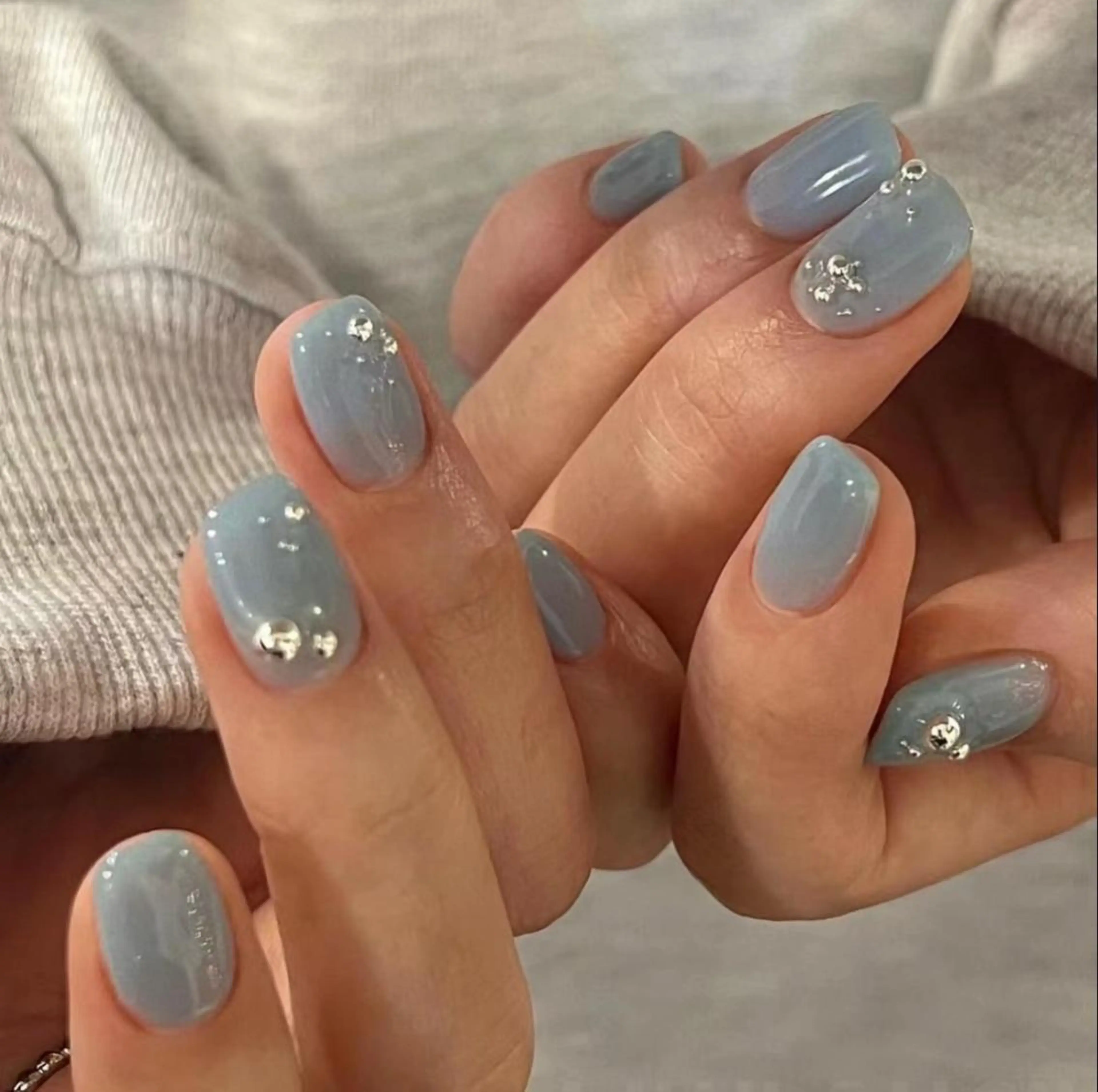 ネイル シンプルネイル Queens テイのネイルデザイン