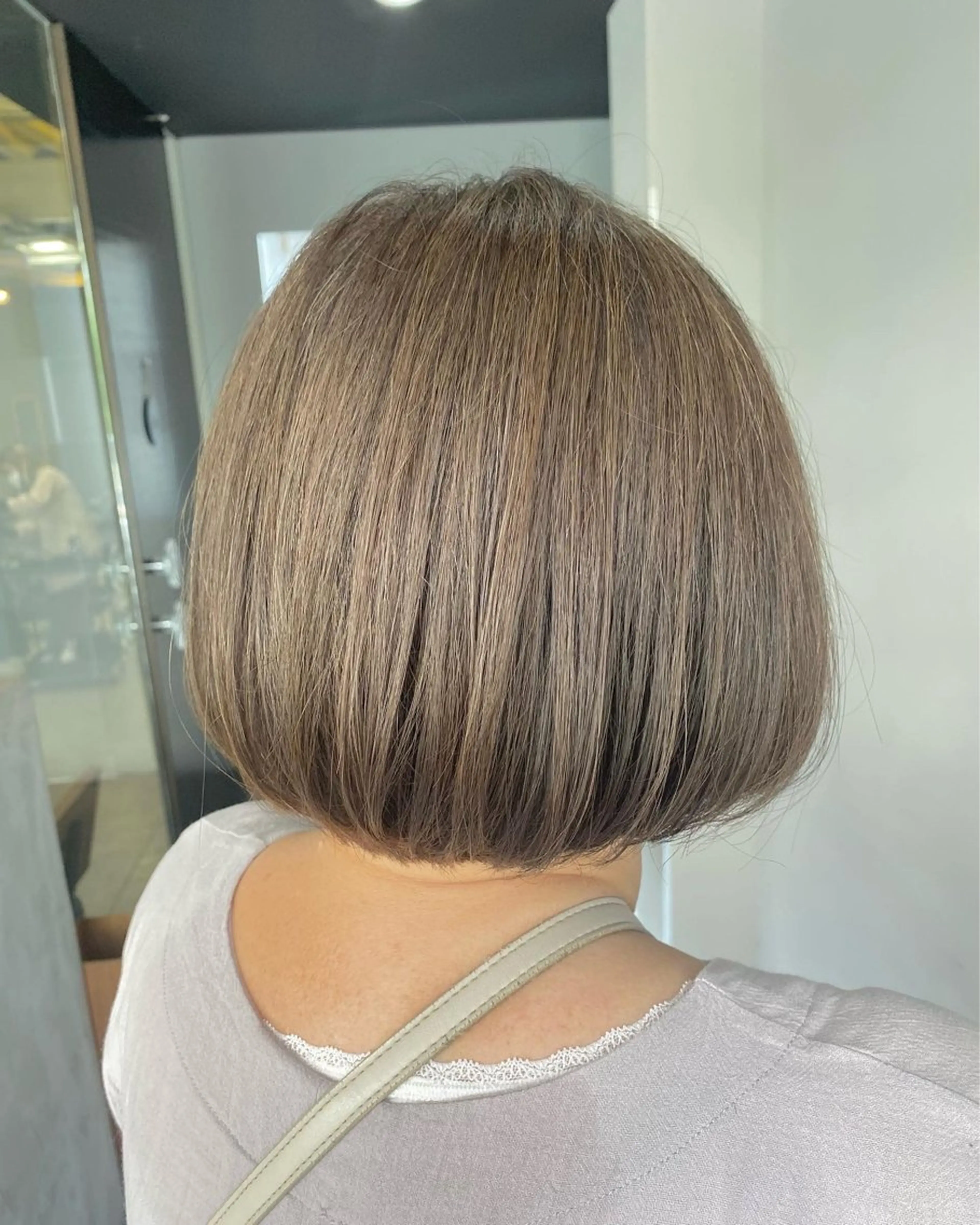 ミディアム _White所属・ＳＨＩ ＺＵのヘアスタイル