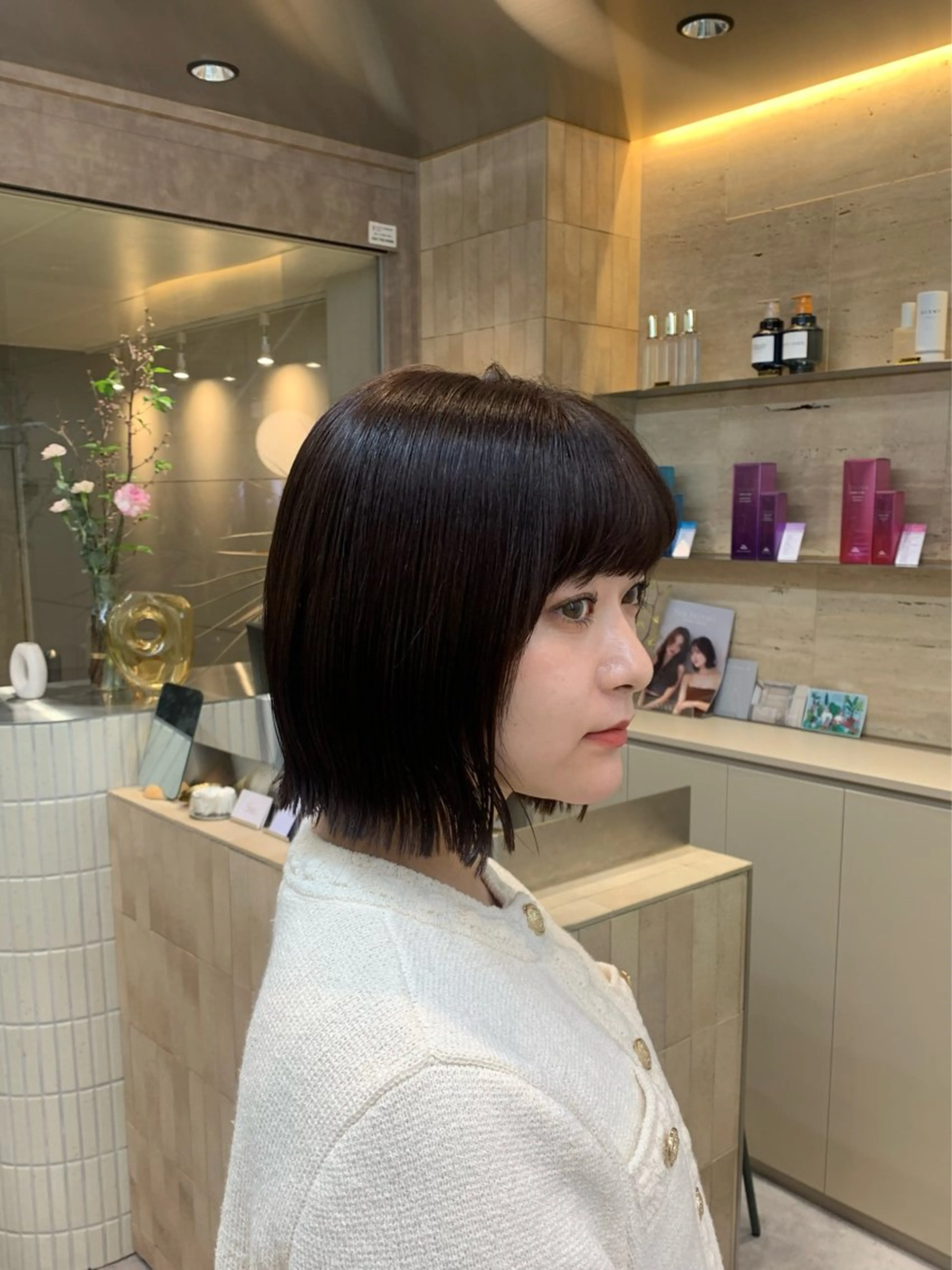 ミディアム カット ヘアカラー トリートメント Hello by Sea所属・レイヤー/艶髪/ボブ /くびれ/伊藤　勇司のヘアスタイル