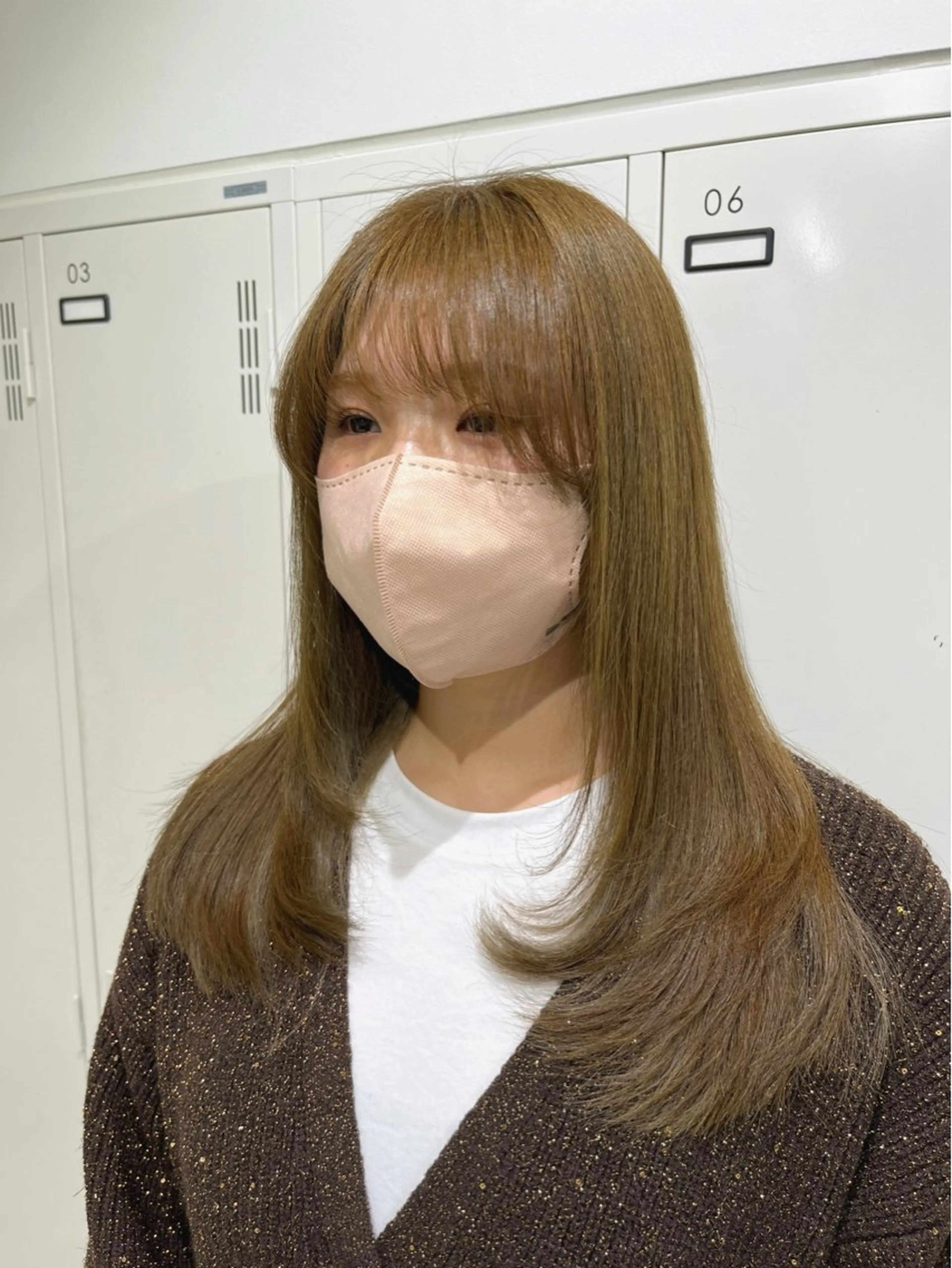セミロング カラー レイヤーカット カット ヘアカラー トリートメント メンズ縮毛矯正🦊ハ イトーン　RYOKAのヘアスタイル