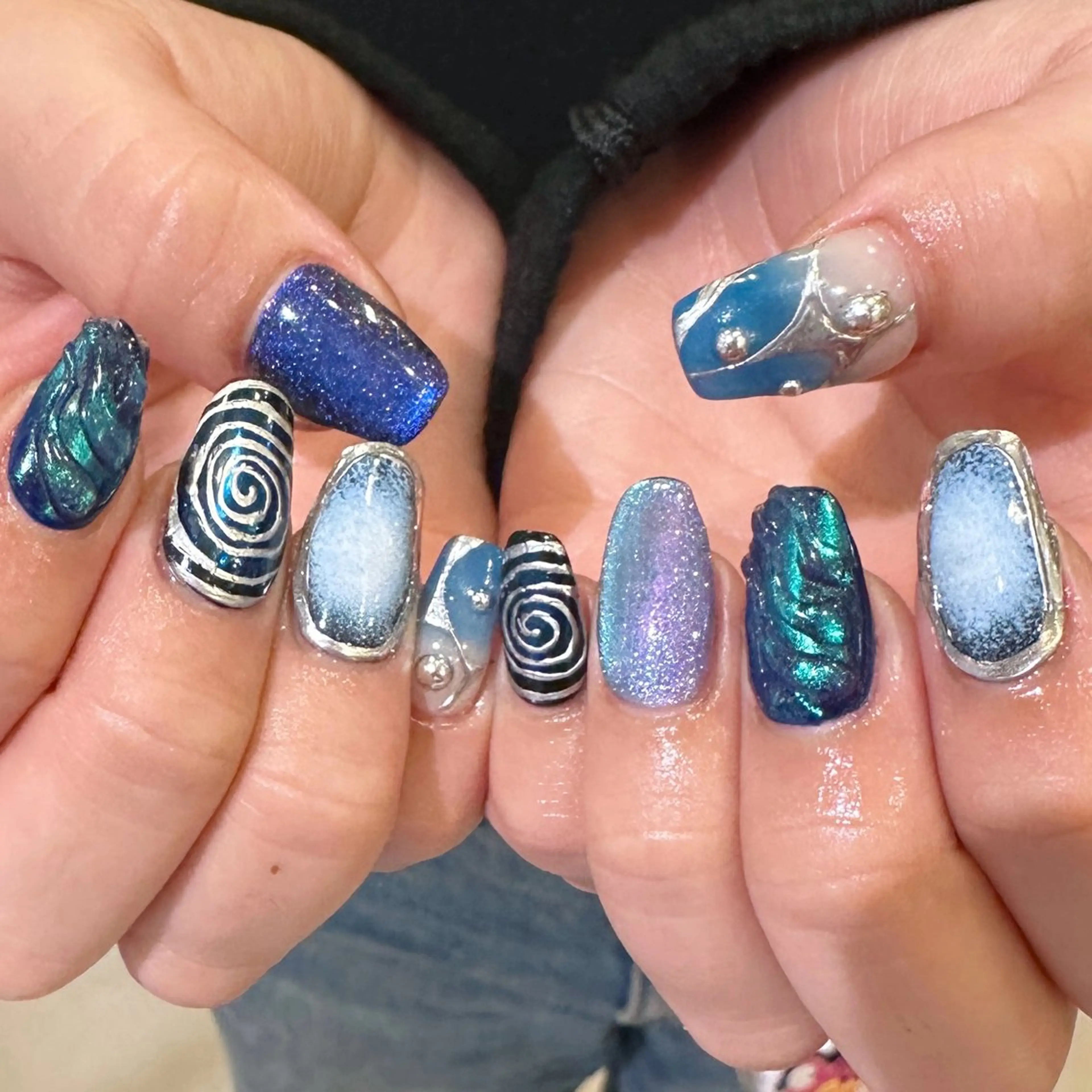 ネイル ハンドネイル 👽個性派ネイル🎀 komachiのネイルデザイン