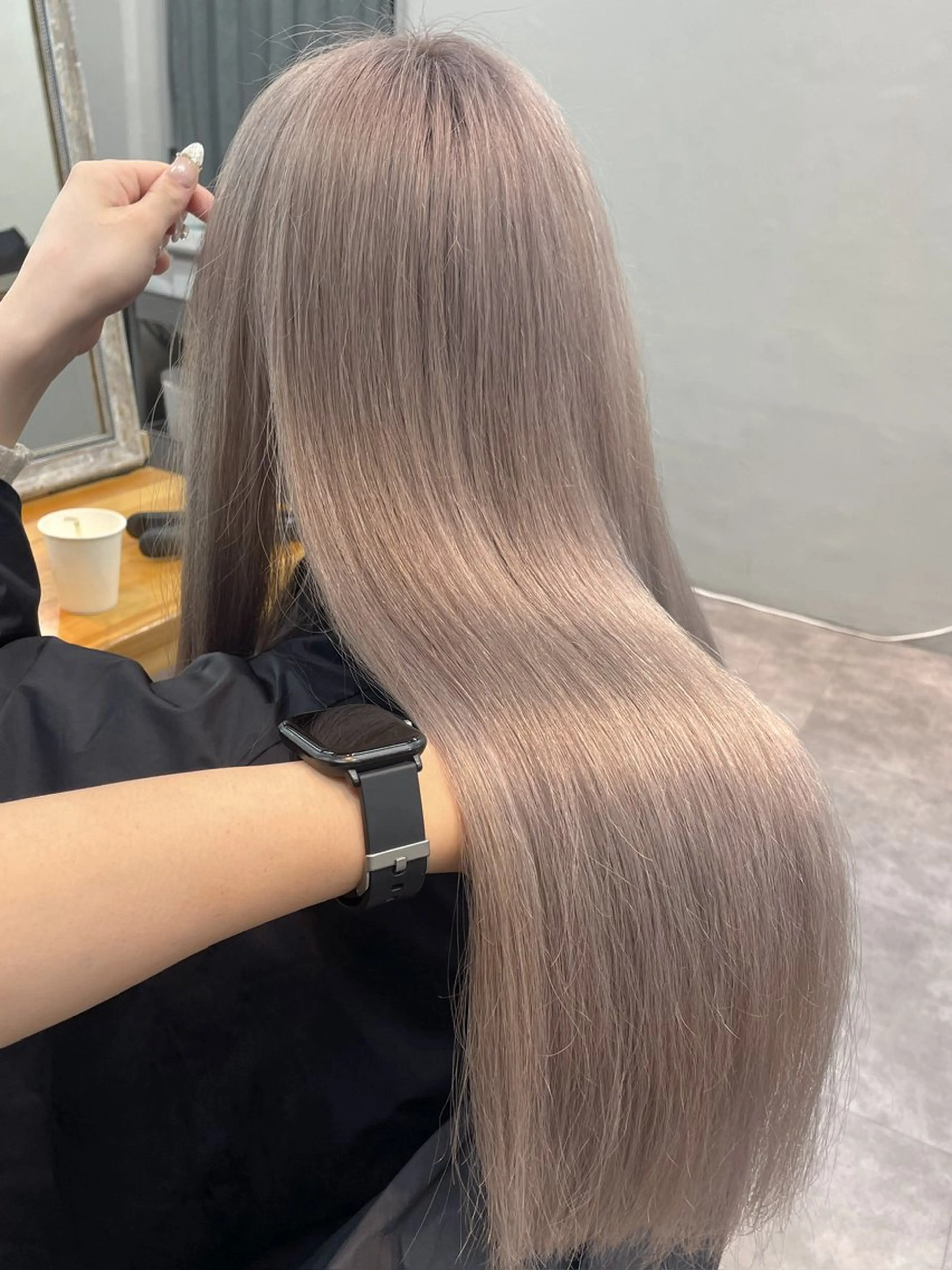 ロング カラー ヘアカラー 🌸柔らかハイトーン 🧃Shionのヘアスタイル