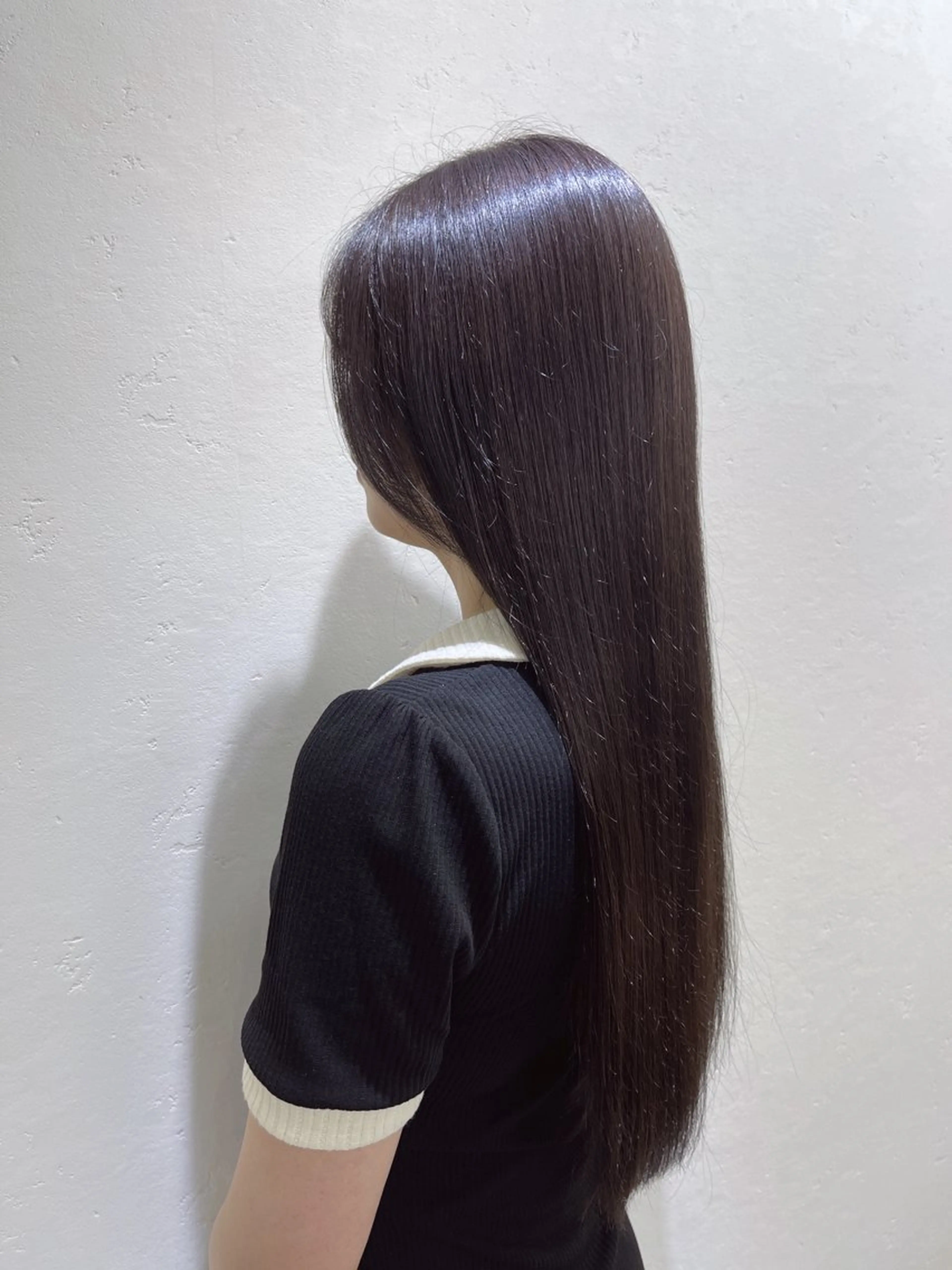 ロング カラー グレージュ TENSHO ハイトーンレイヤーのヘアスタイル