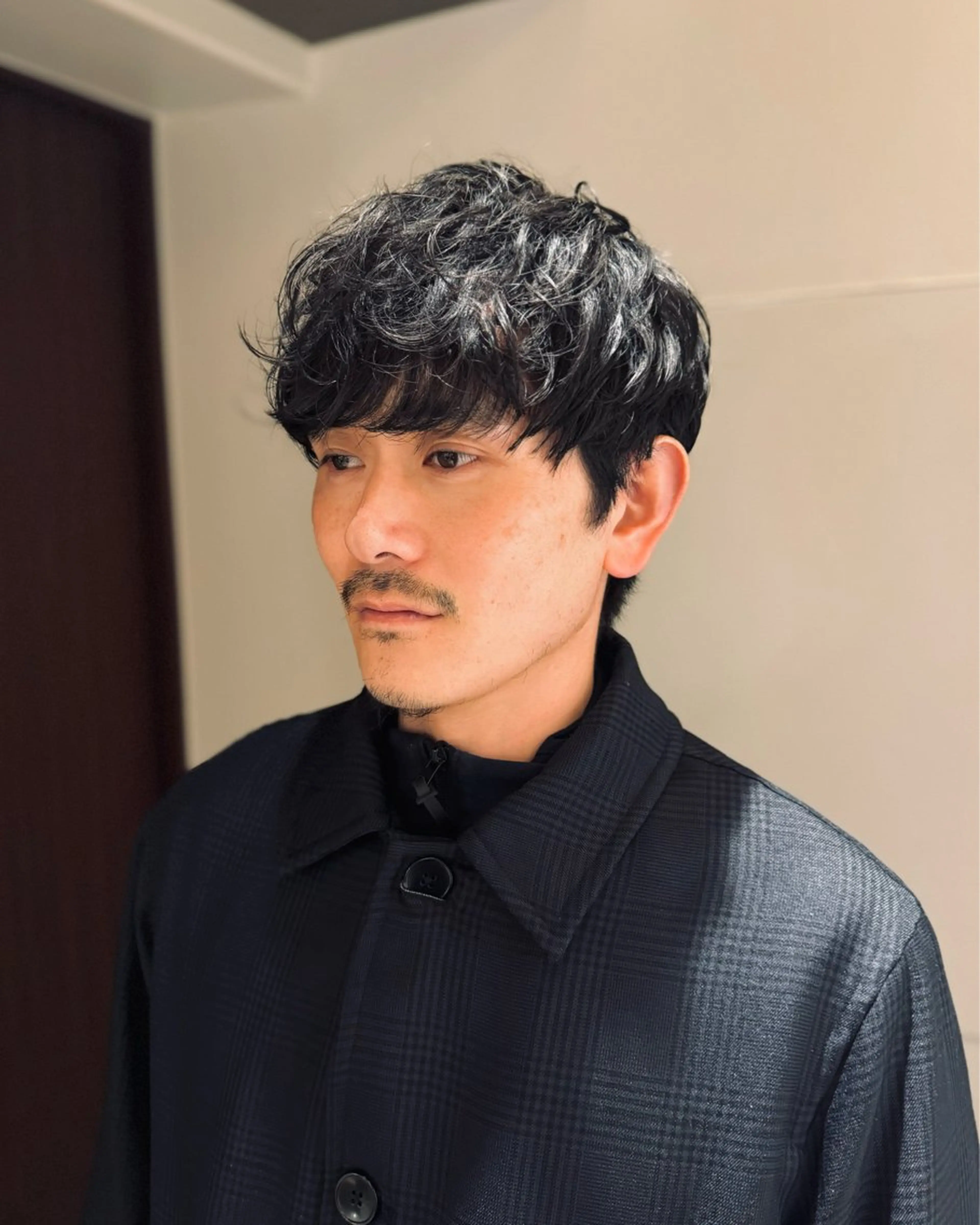 パーマ メンズ マッシュ メンズパーマ ニュアンスパーマ カット パーマ スパイキーショート 大人パーマ 丸山のヘアスタイル