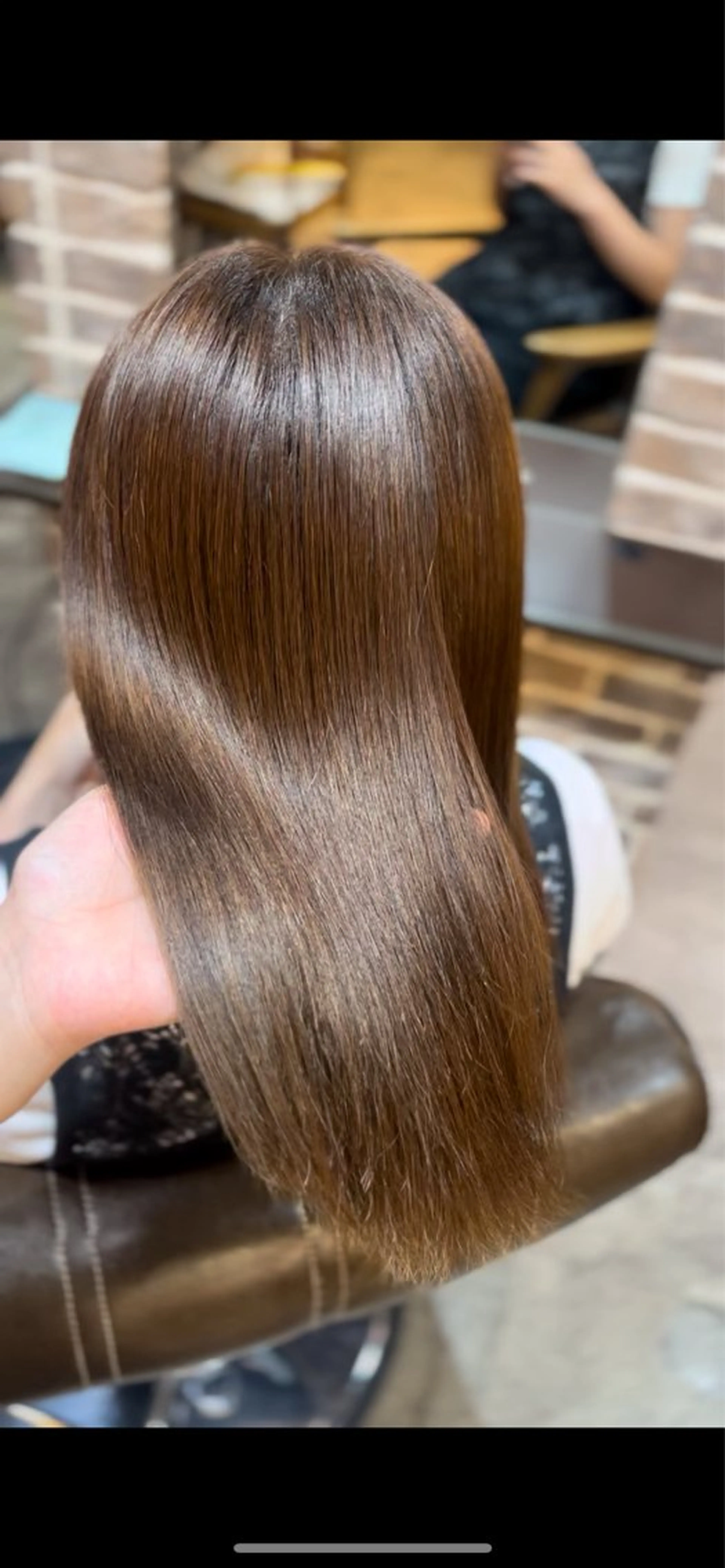 ミディアム カット ヘアカラー トリートメント ACROあべの店所属・ブリーチ/縮毛矯正 モデル/徳田真緒のヘアスタイル