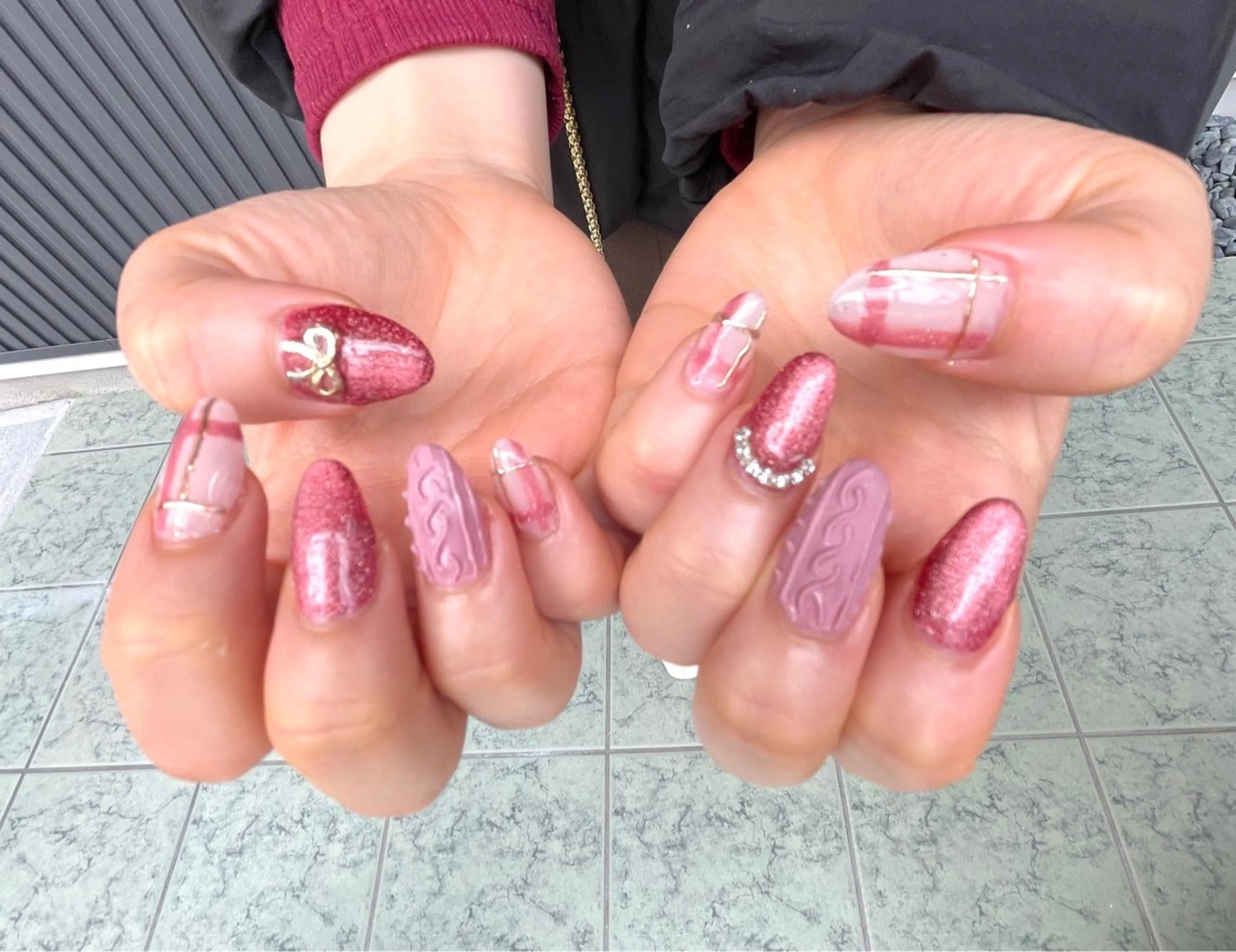 ネイル アートネイル 長さ出し nailroom.. shikiのネイルデザイン
