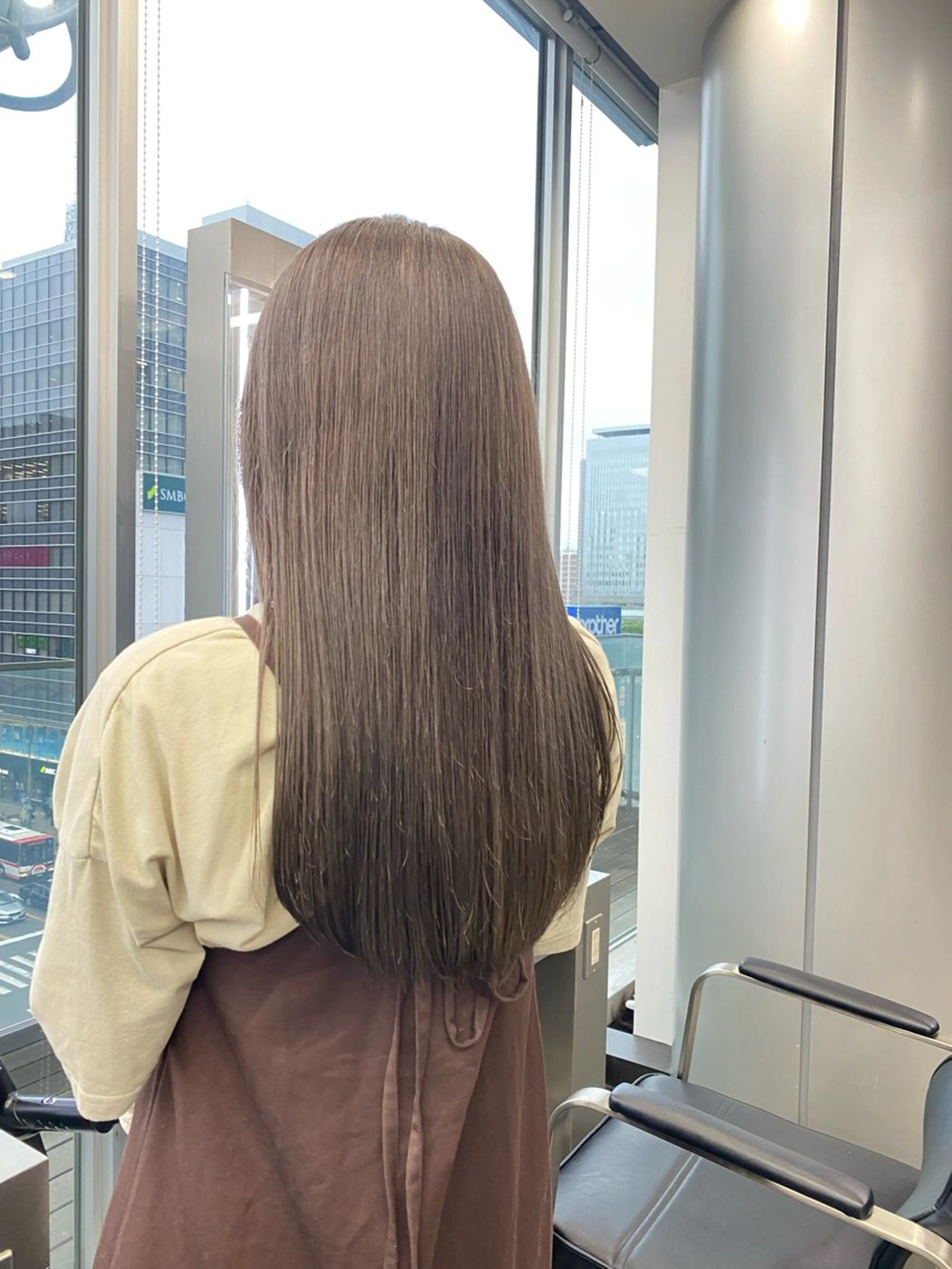 ロング ヘアカラー トリートメント 👻ブリーチ/透明感 /栄/misaのヘアスタイル