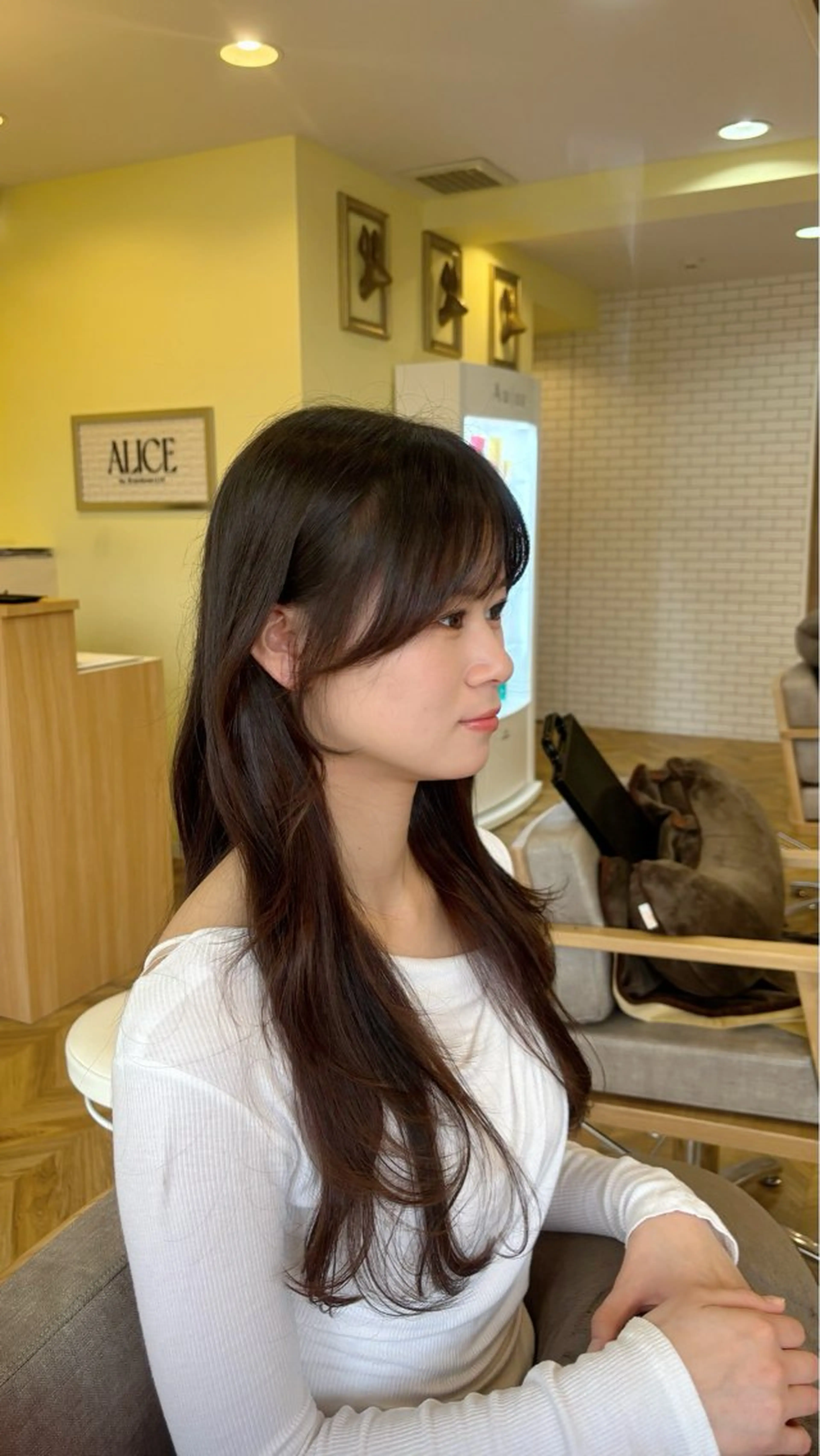 ロング 村上 乃綾のヘアスタイル
