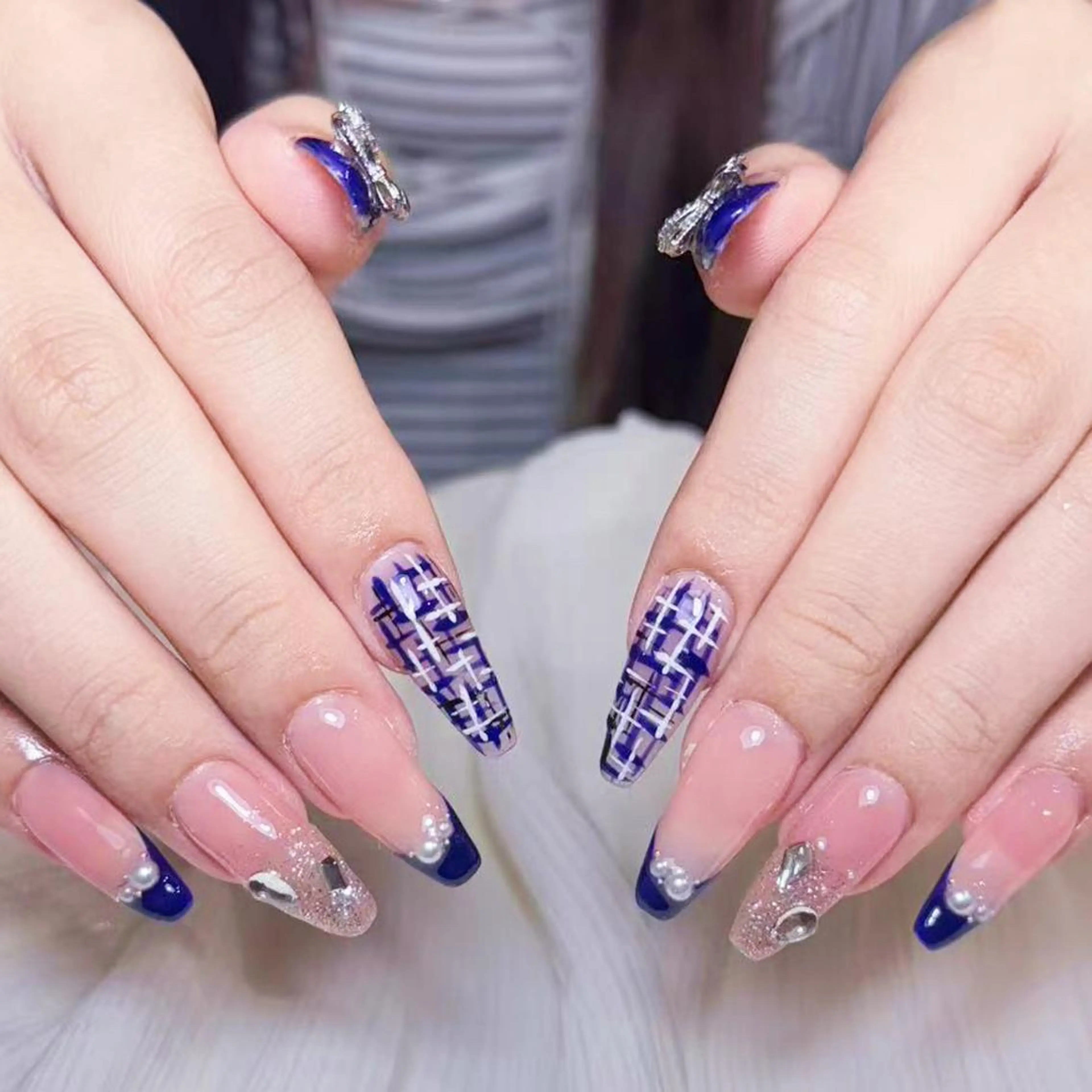 ネイル ハンドネイル DIAMOND Nail🥇のネイルデザイン