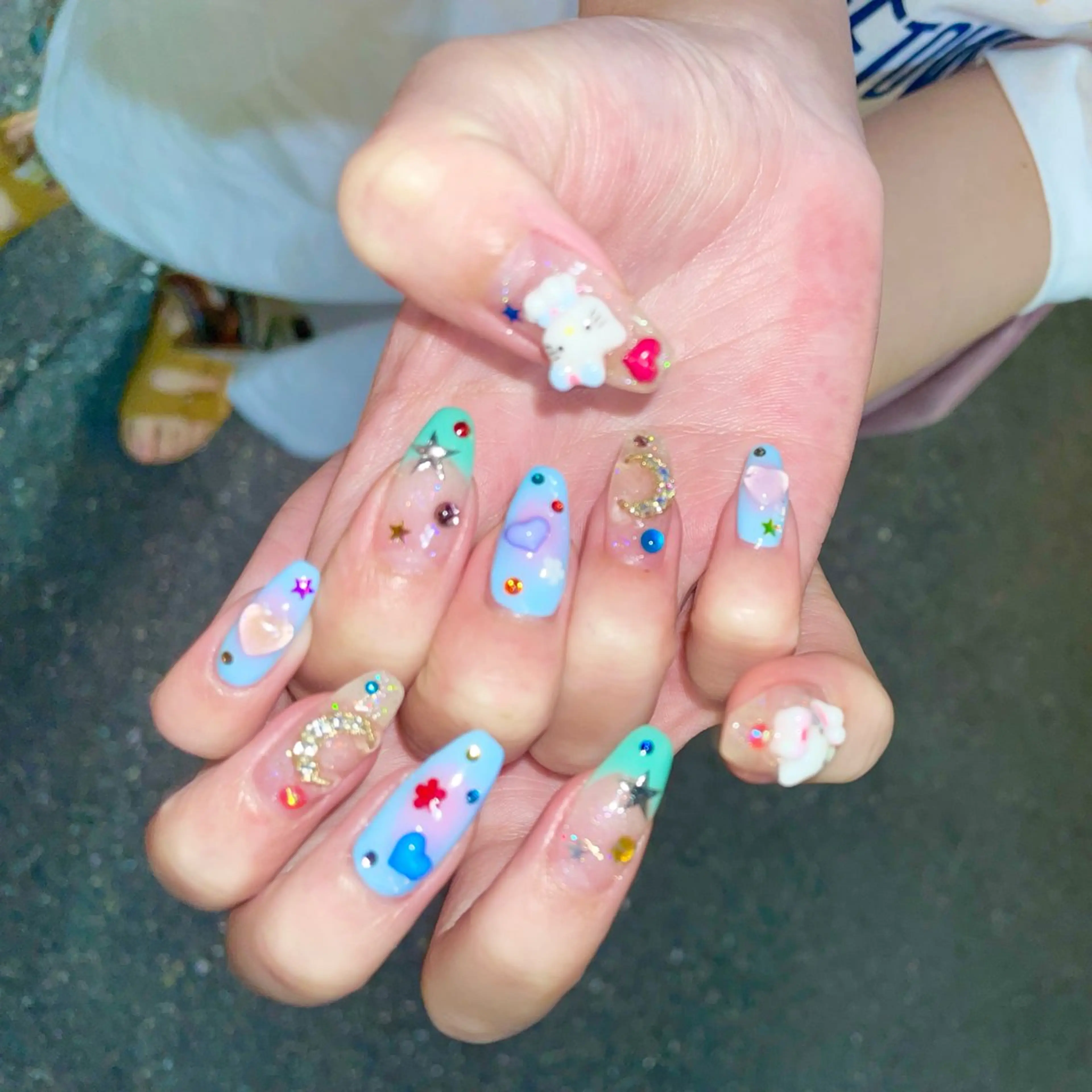 ネイル チークネイル フレンチネイル ハンドネイル aime Sakiのネイルデザイン