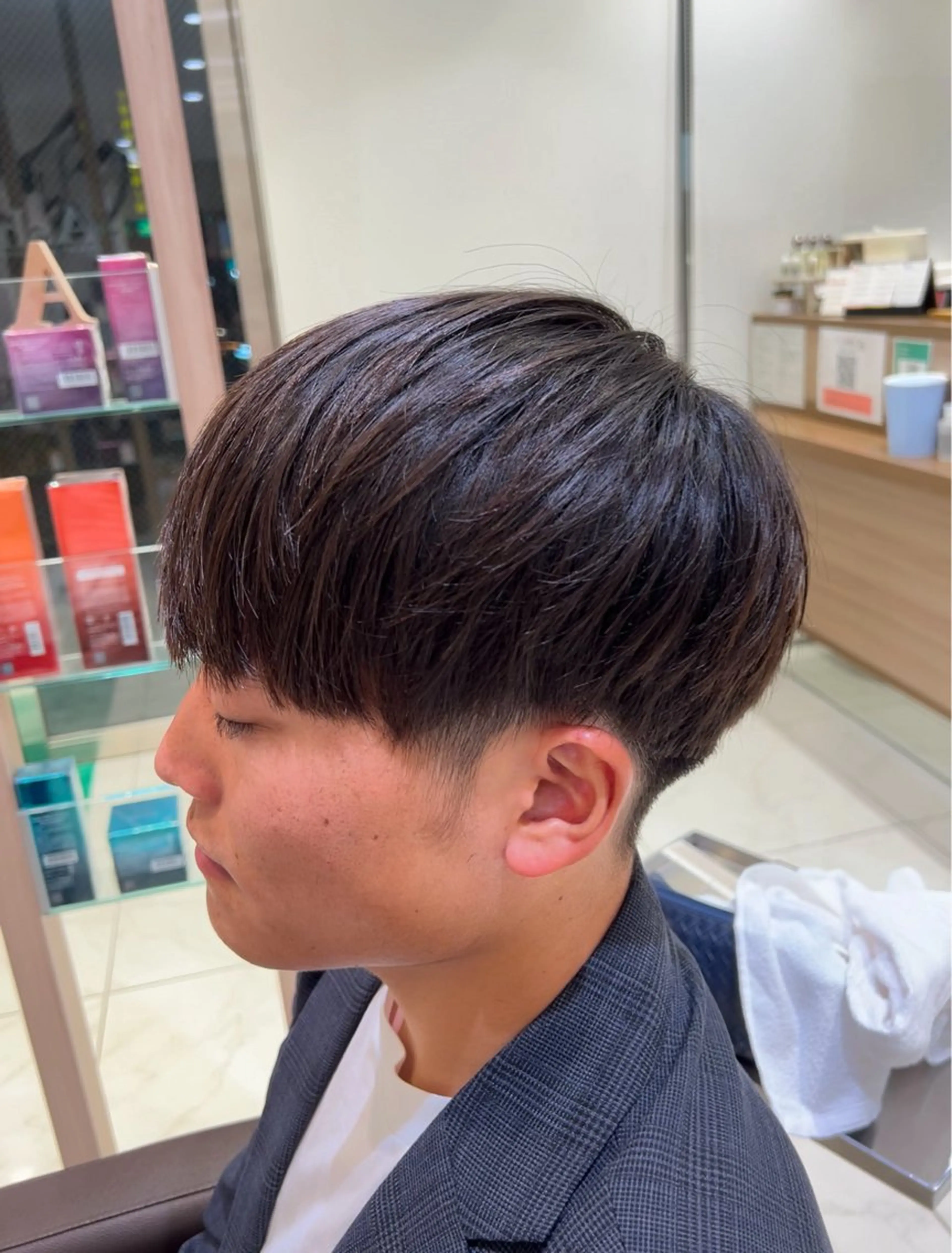 ショート メンズ ハイトーン/レイヤー 藤田健太郎のヘアスタイル