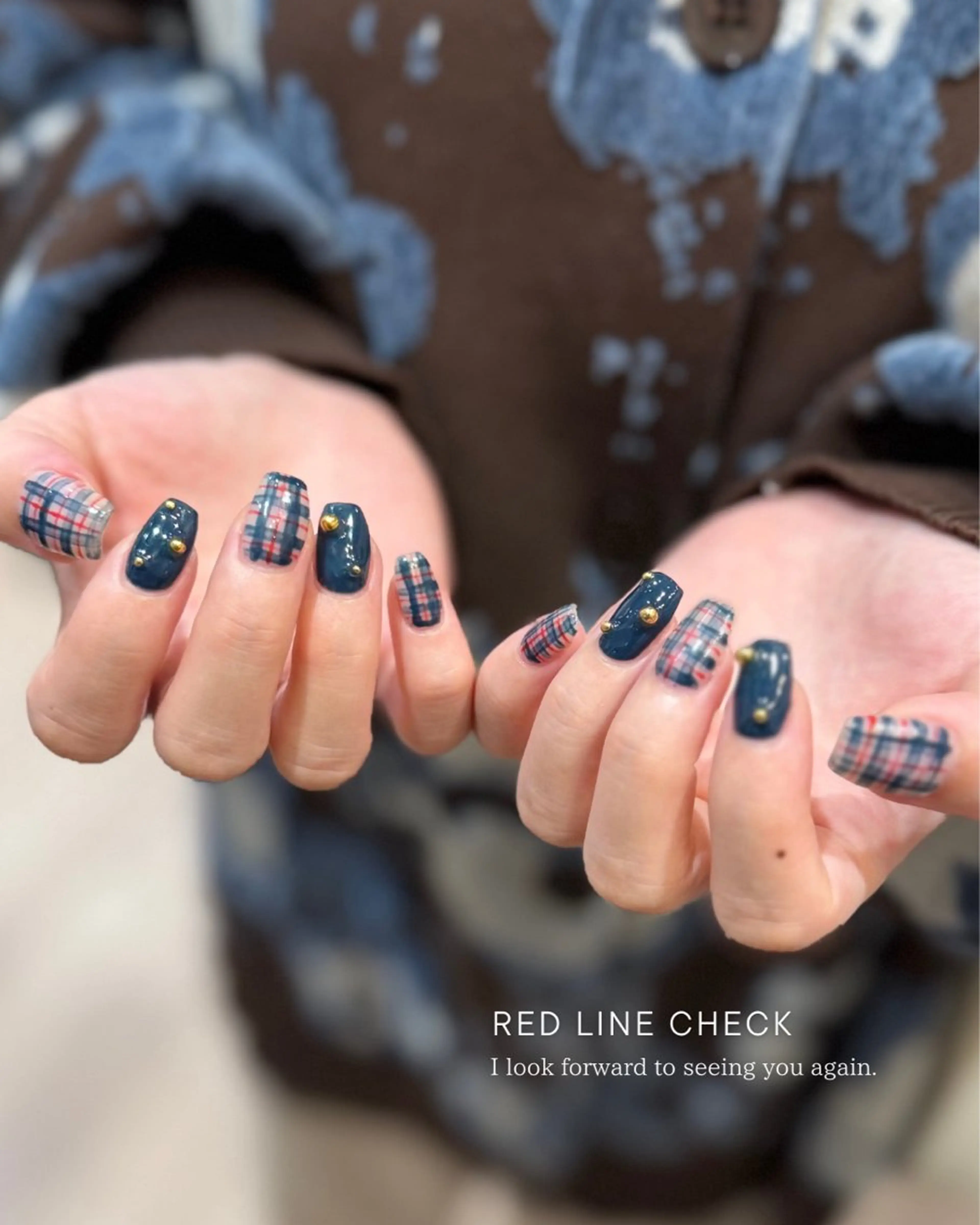 ネイル ボルドー ネイビー シンプルネイル 冬ネイル クリスマス ハンドネイル Seemly 千田町店所属・フラワーパラジェル 🌸シームリーエミのネイルデザイン