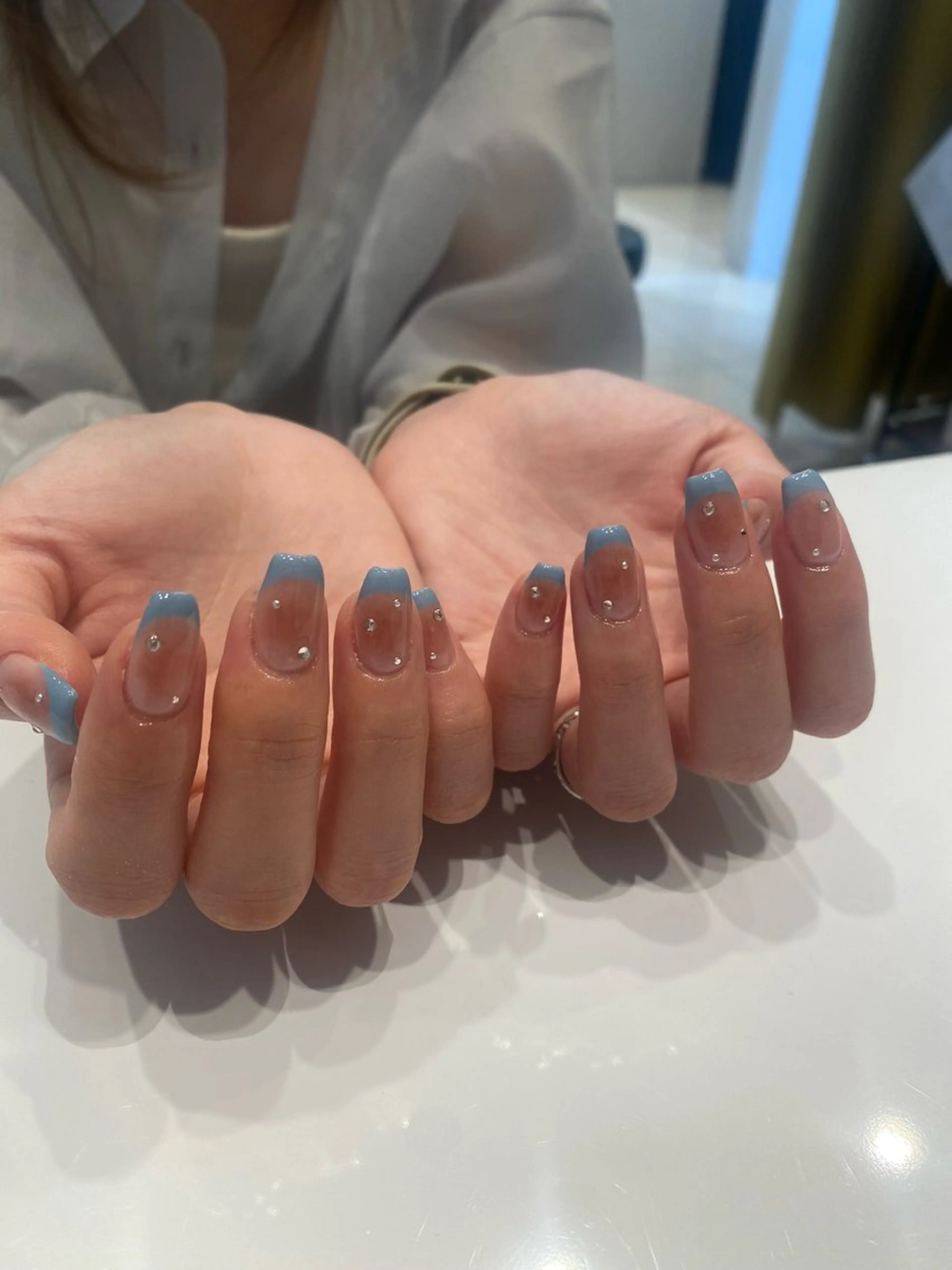 ネイル EARTH coiffure beaute 東松山店所属・町田 杏花のネイルデザイン