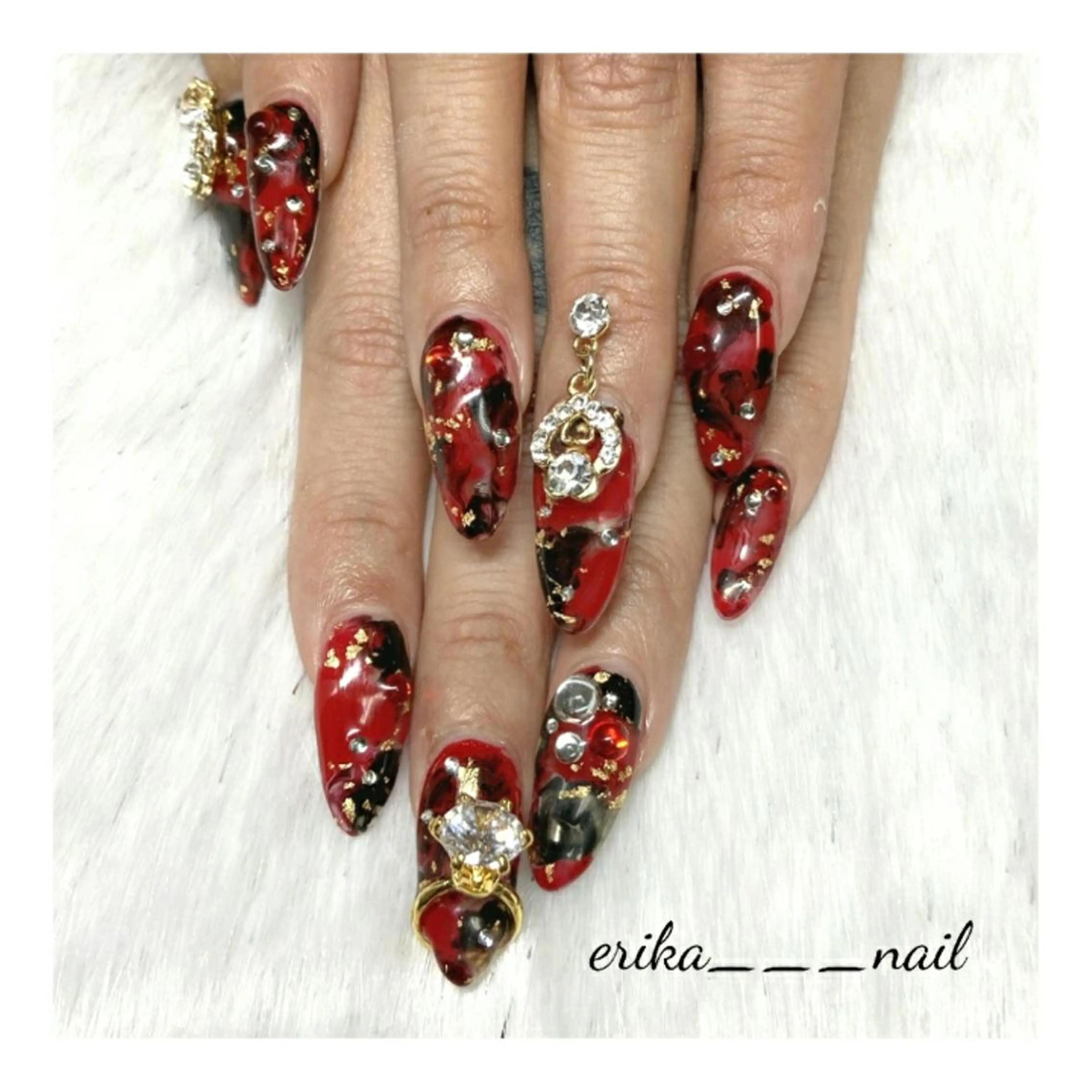 ネイル 稲垣 江梨花のネイルデザイン