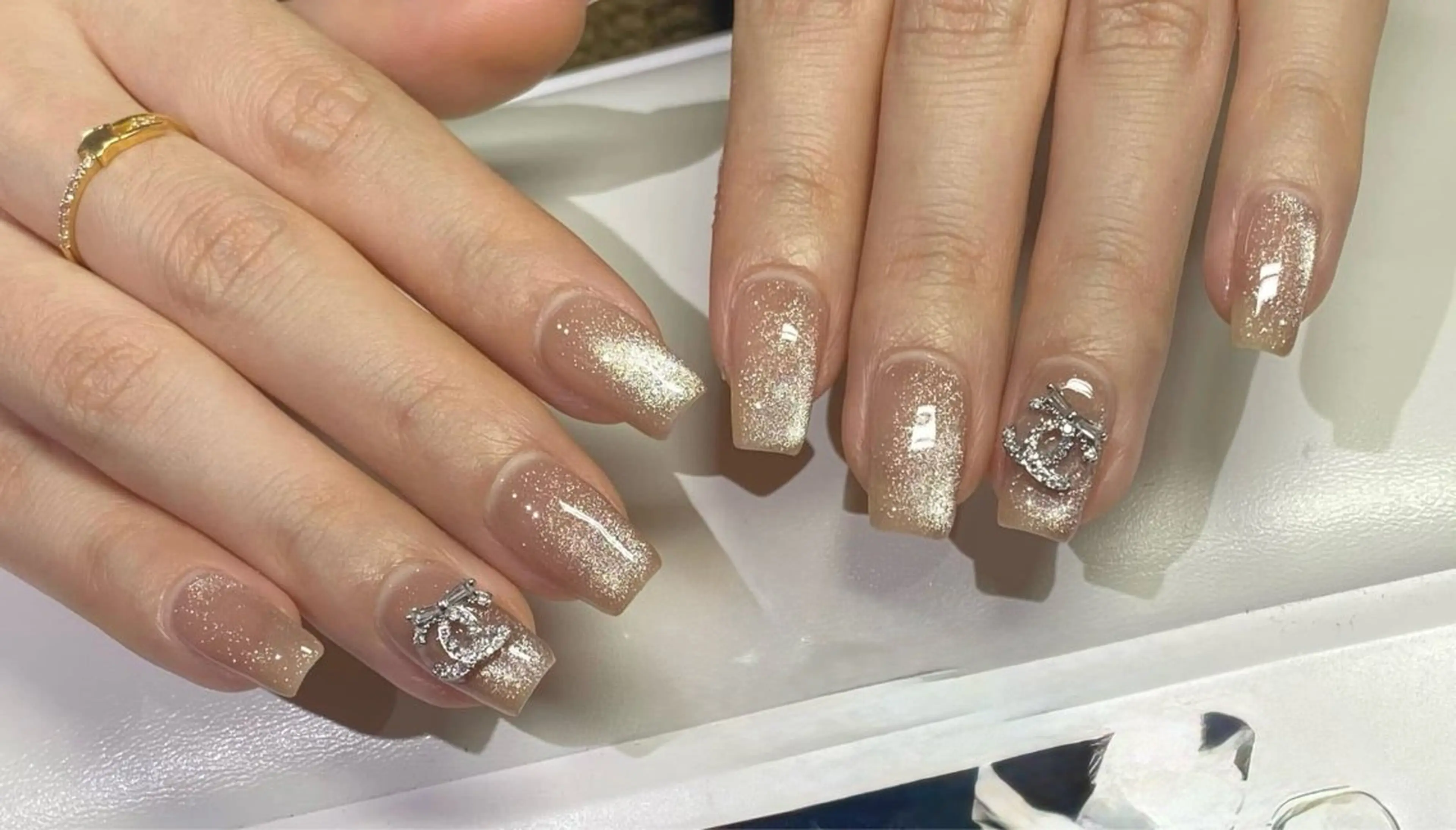 ネイル アートネイル フラワーネイル フレンチネイル ジェルネイル グラデーション ハンドネイル Ryunail所属・ryunail shinokuboのネイルデザイン