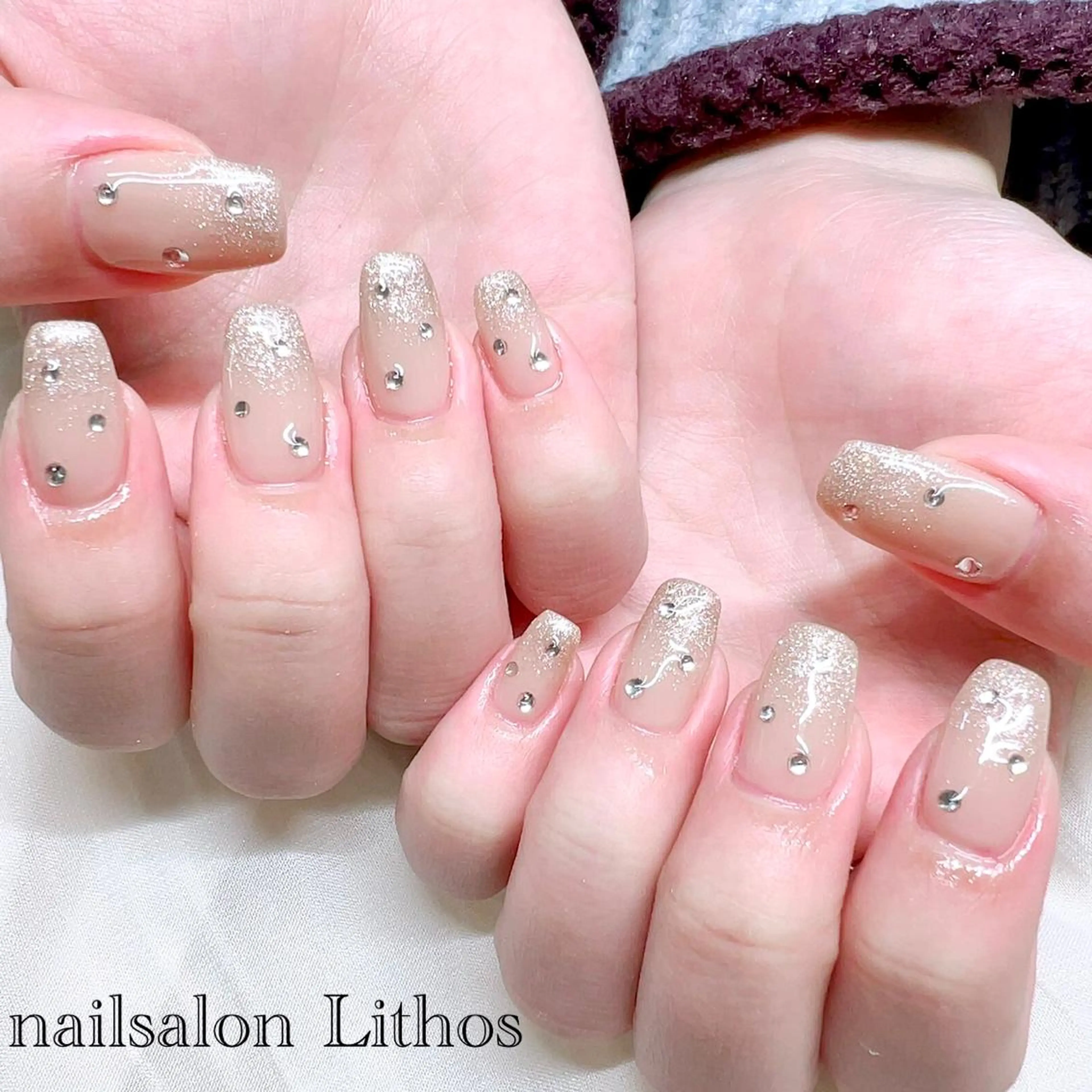 ネイル ラメ(グリッター) ラメグラデーション ハンドネイル nailsalon Lithos所属・nailsalon Recontreのネイルデザイン