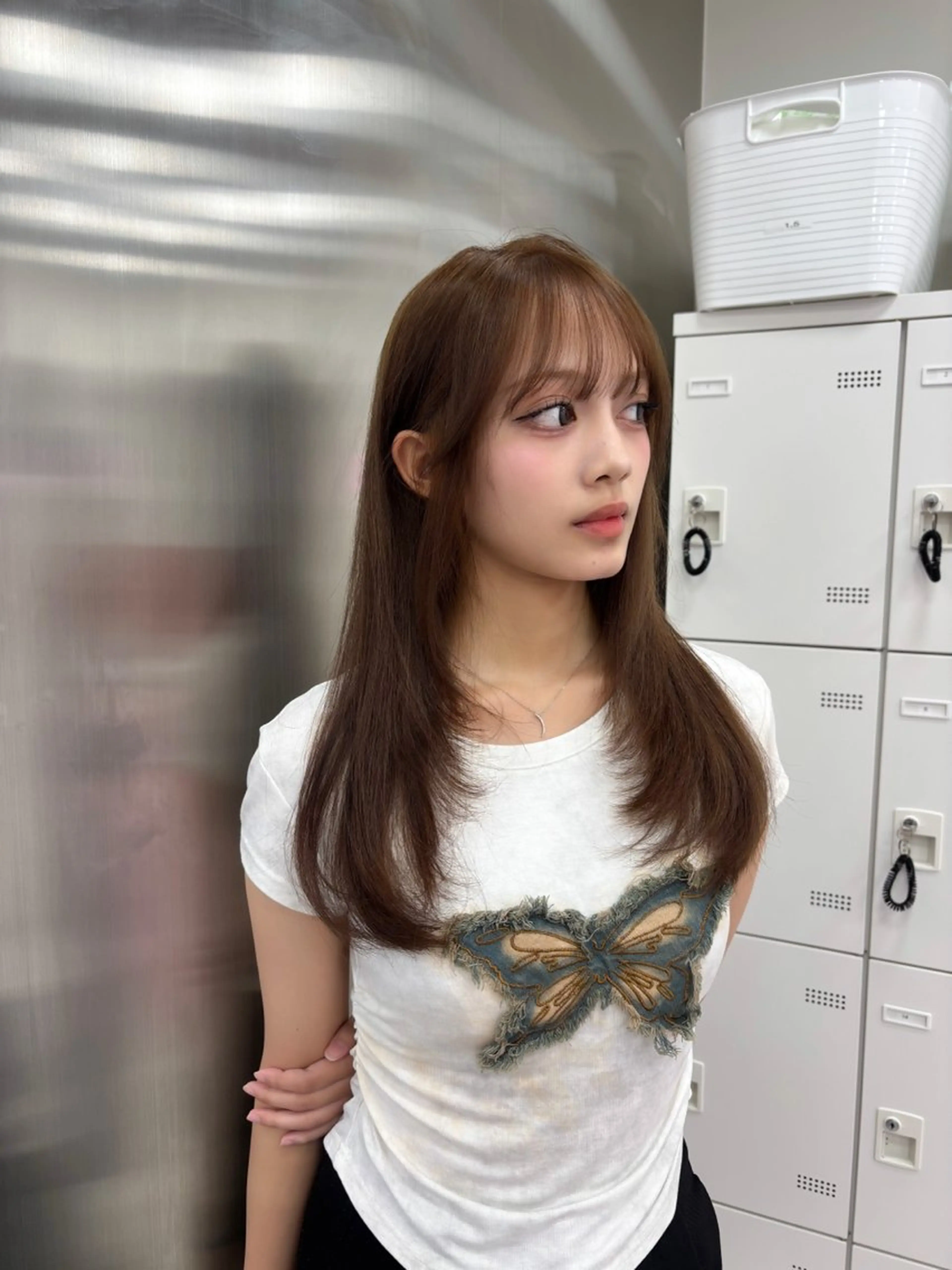 ロング カラー ヘアカラー トリートメント ヘッドスパ ヘアセット 韓国レイヤー ハッシュカットのヘアスタイル