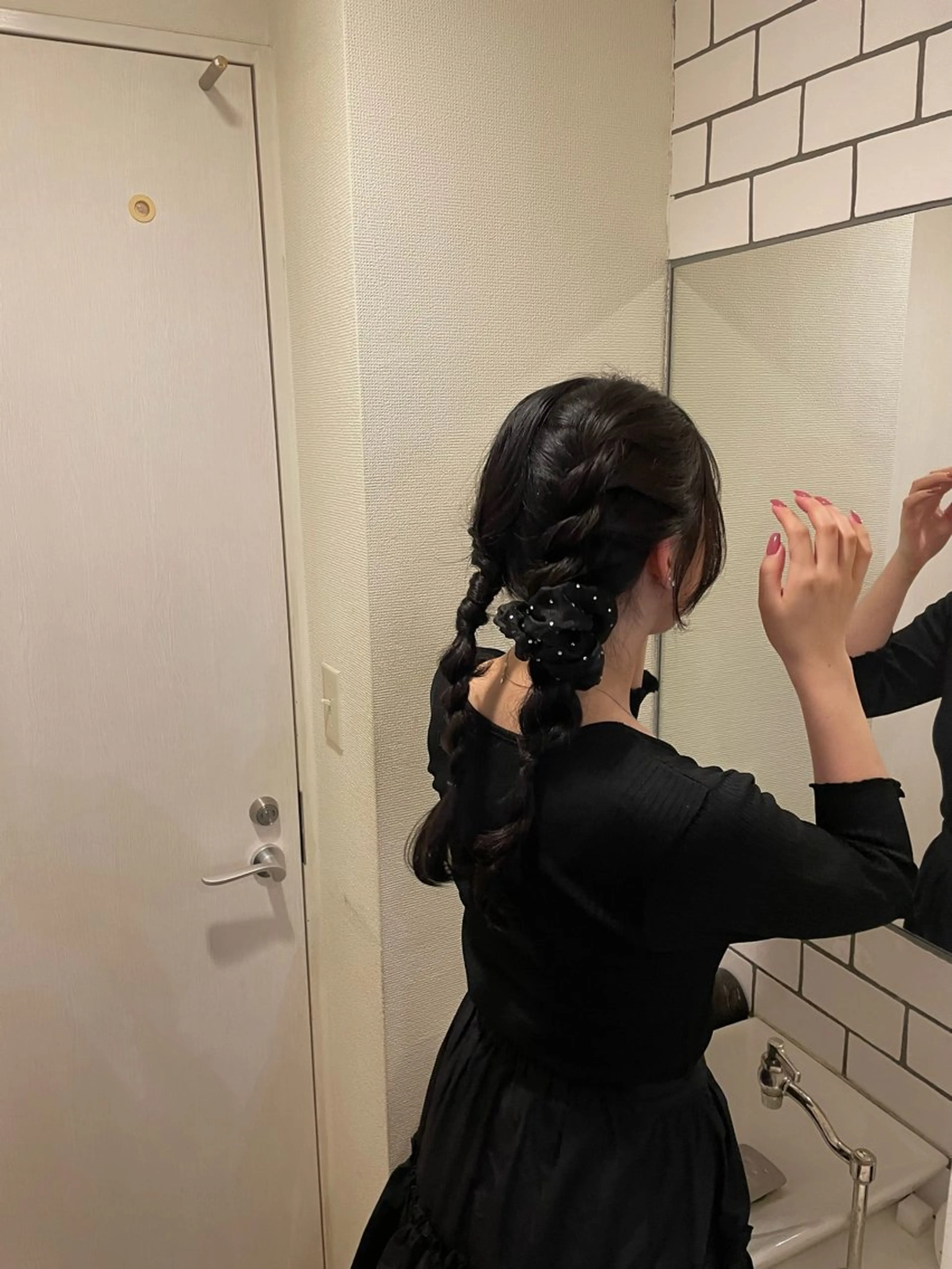 ロング ヘアアレンジ UNBIRTHDAY MIUのヘアスタイル