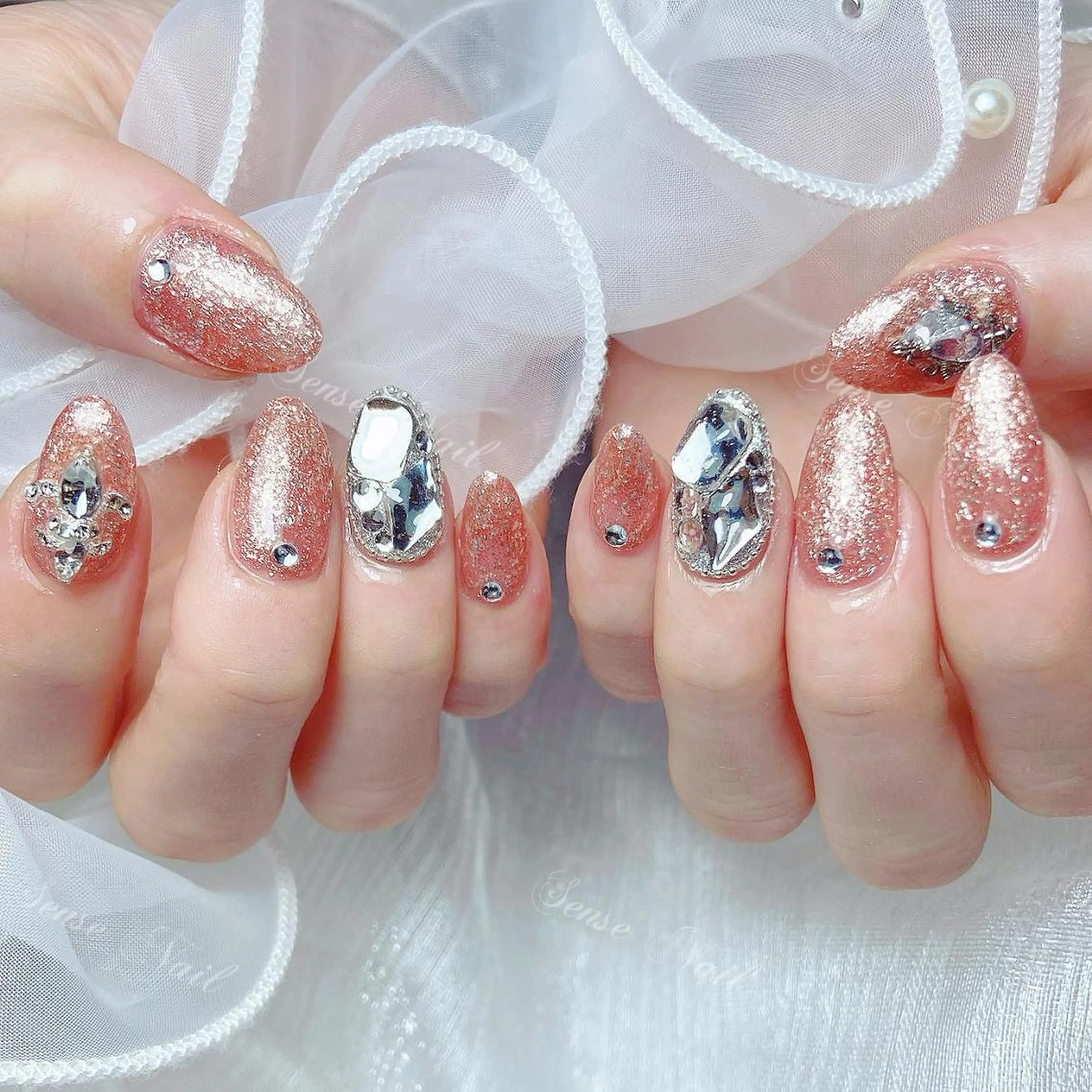 ネイル ハンドネイル ハンドケア Queening 🦋のネイルデザイン
