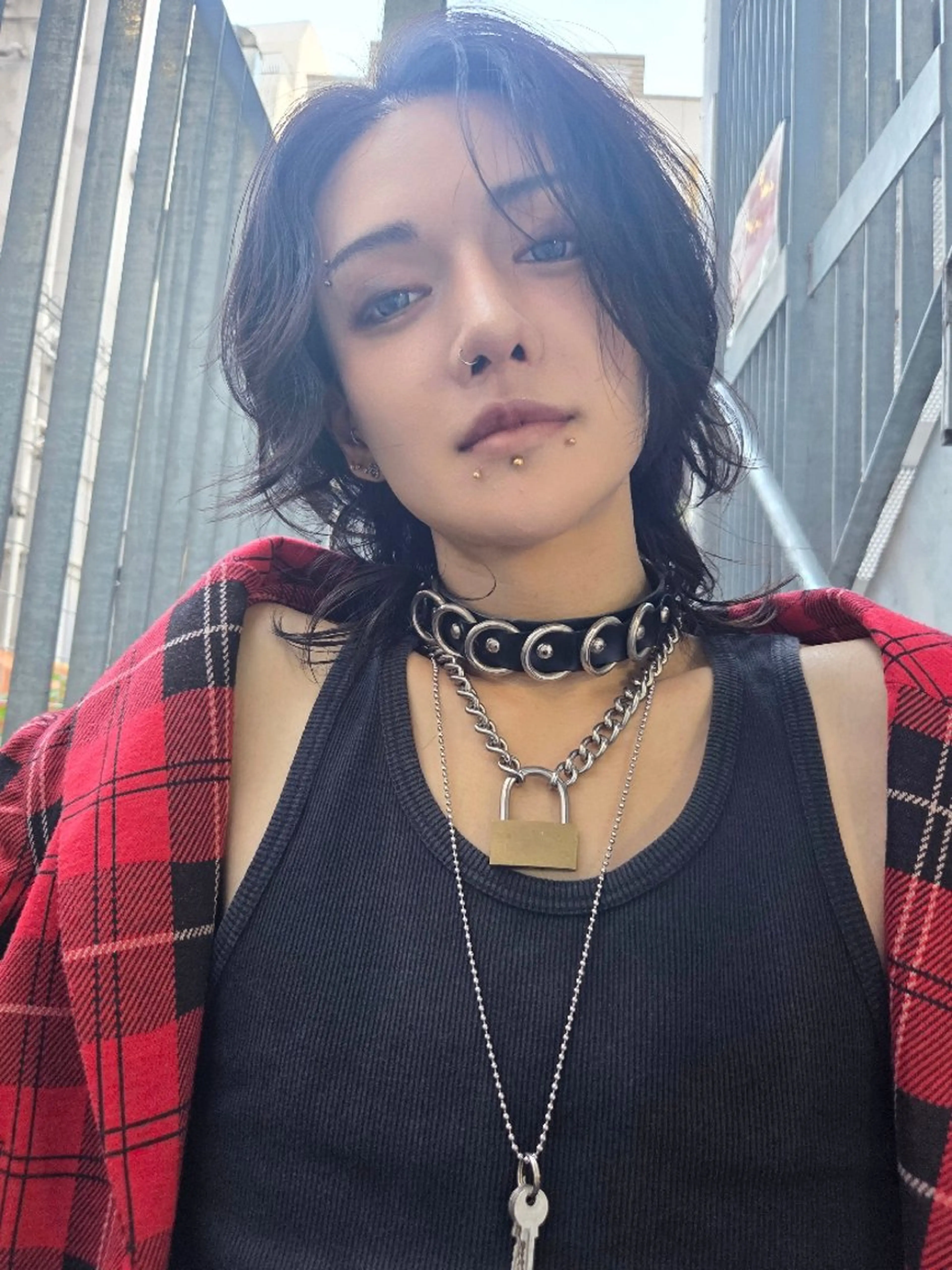 メンズ カット パーマ メンズ ヘアメイク ハイトーン キャロのヘアスタイル