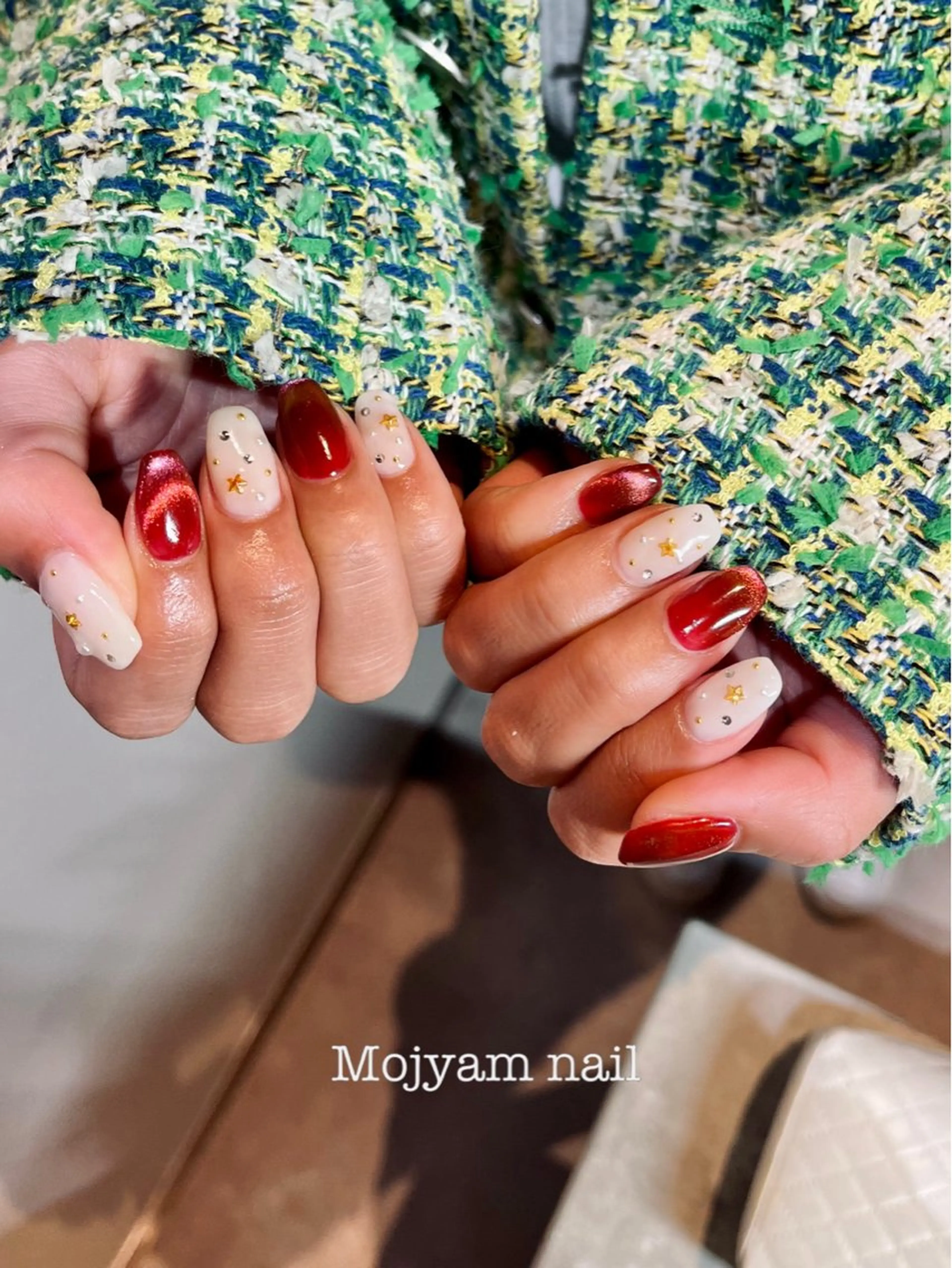 ネイル クリアネイル マグネットネイル 赤色 ショートネイル シンプルネイル ハンドネイル Mojyam nail所属・松本 実咲のネイルデザイン