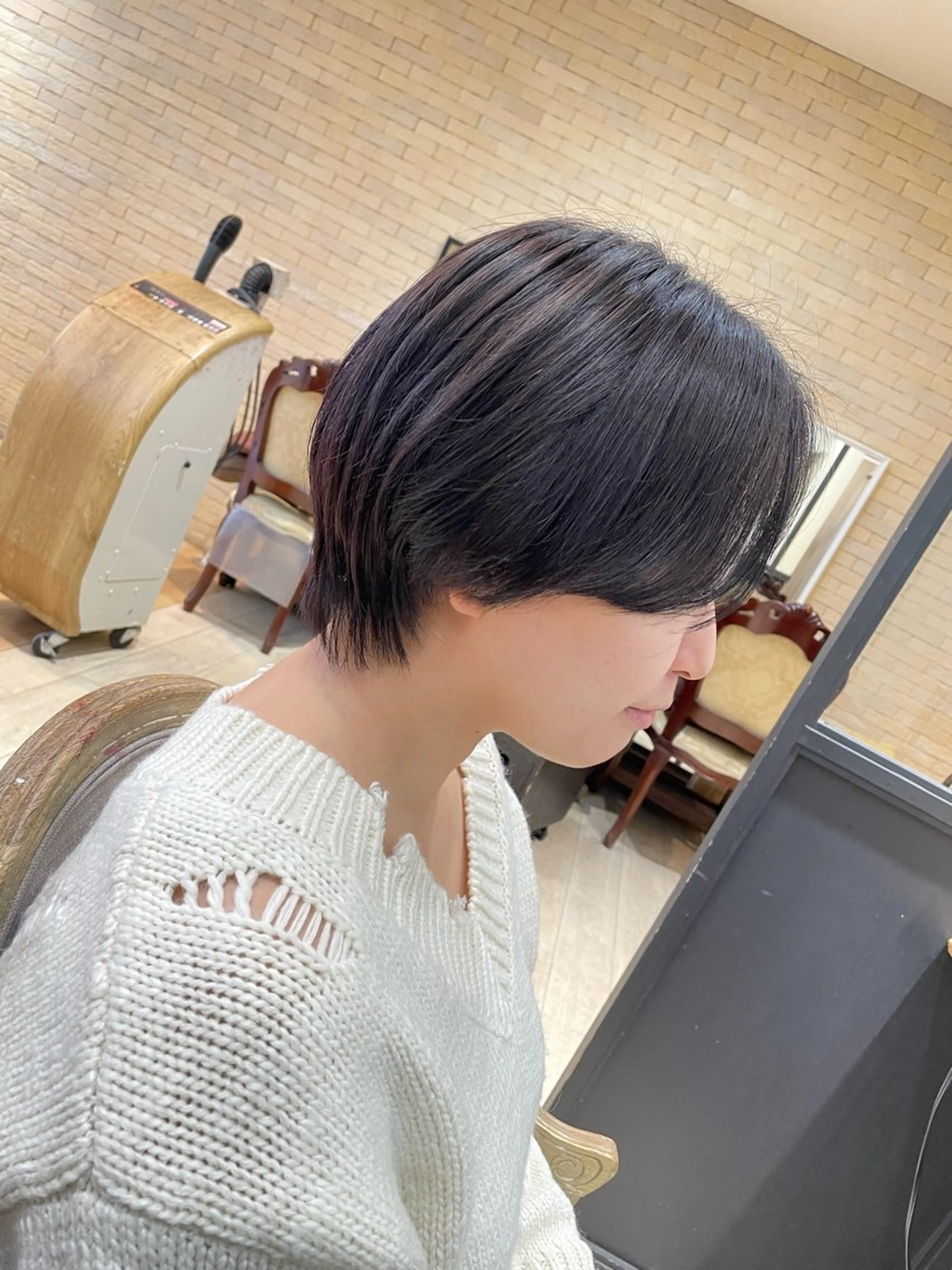 ショート カラー 松尾 遥花のヘアスタイル