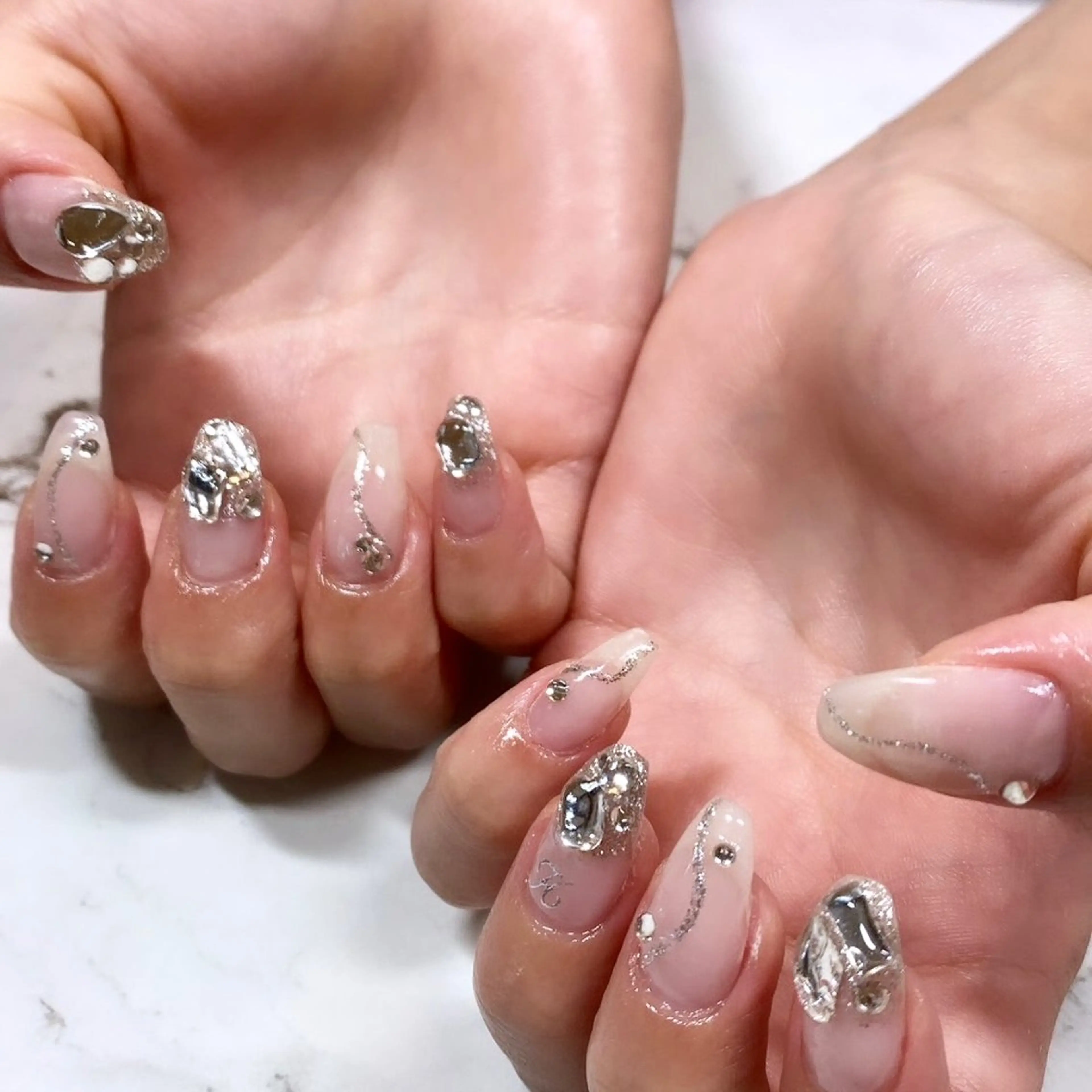ネイル Queen ネイル&アイラッシュ所属・Queen ネイル&アイラッシュのマツエク・マツパデザイン