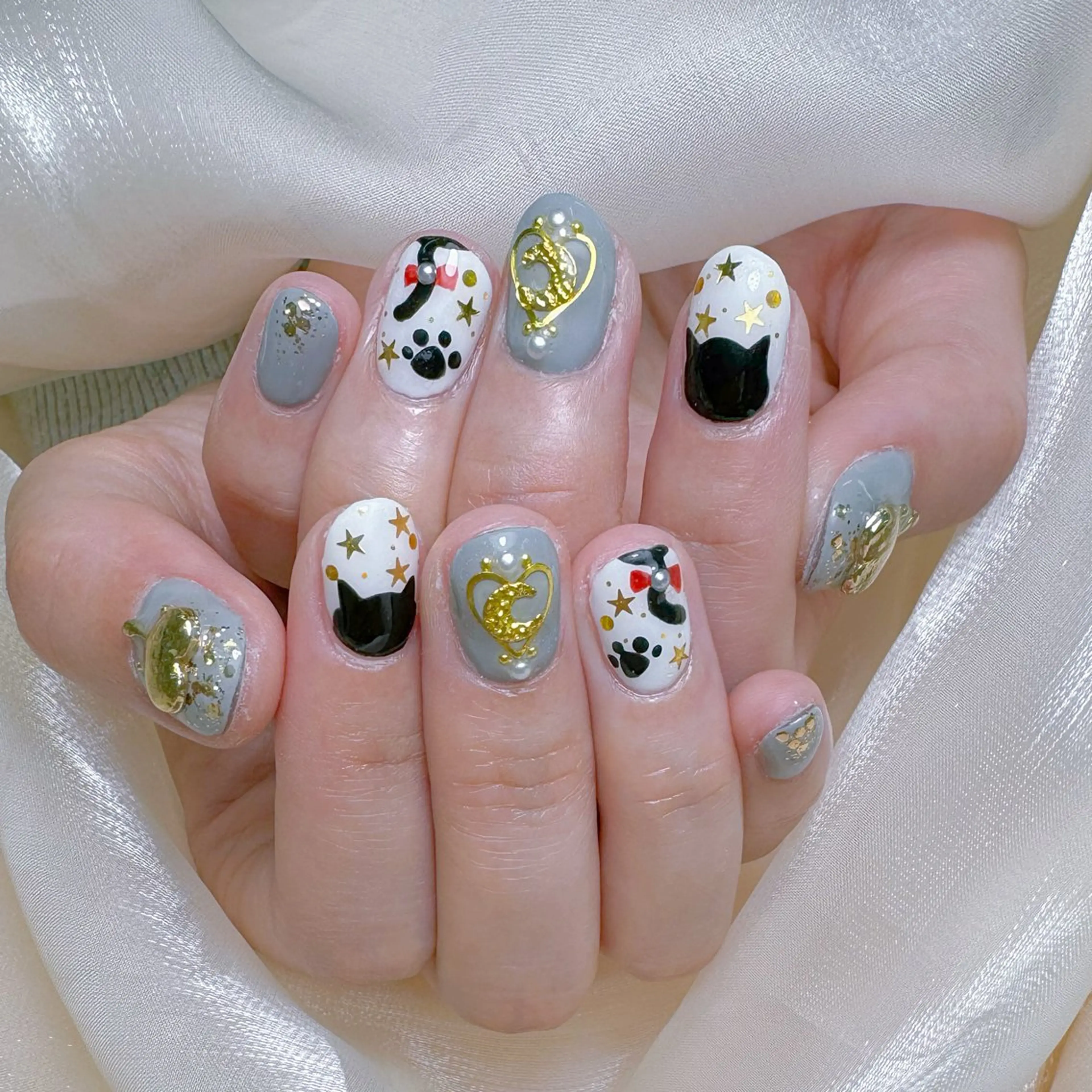 ネイル チークネイル ガーリー キラキラネイル 韓国ネイル ミラーネイル ハンドネイル NailPrincess所属・princess スカルプ専門店のネイルデザイン